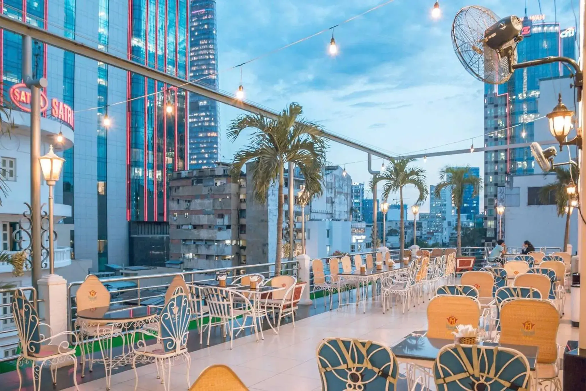 Restaurant/places to eat in Huong Sen Hotel Restaurant/places to eat in Huong Sen Hotel