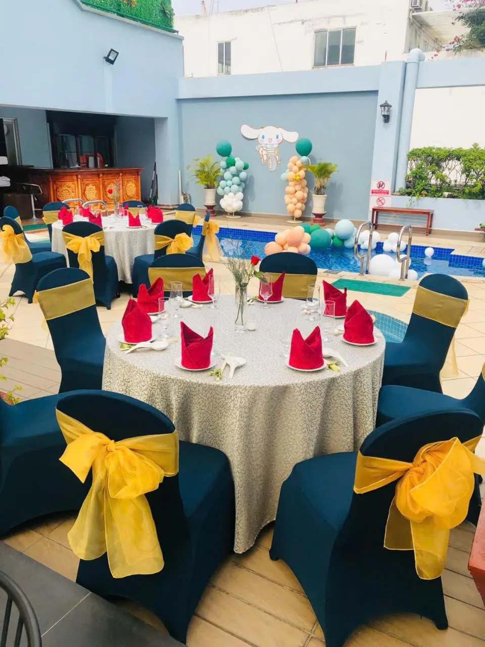 Restaurant/places to eat in Huong Sen Hotel