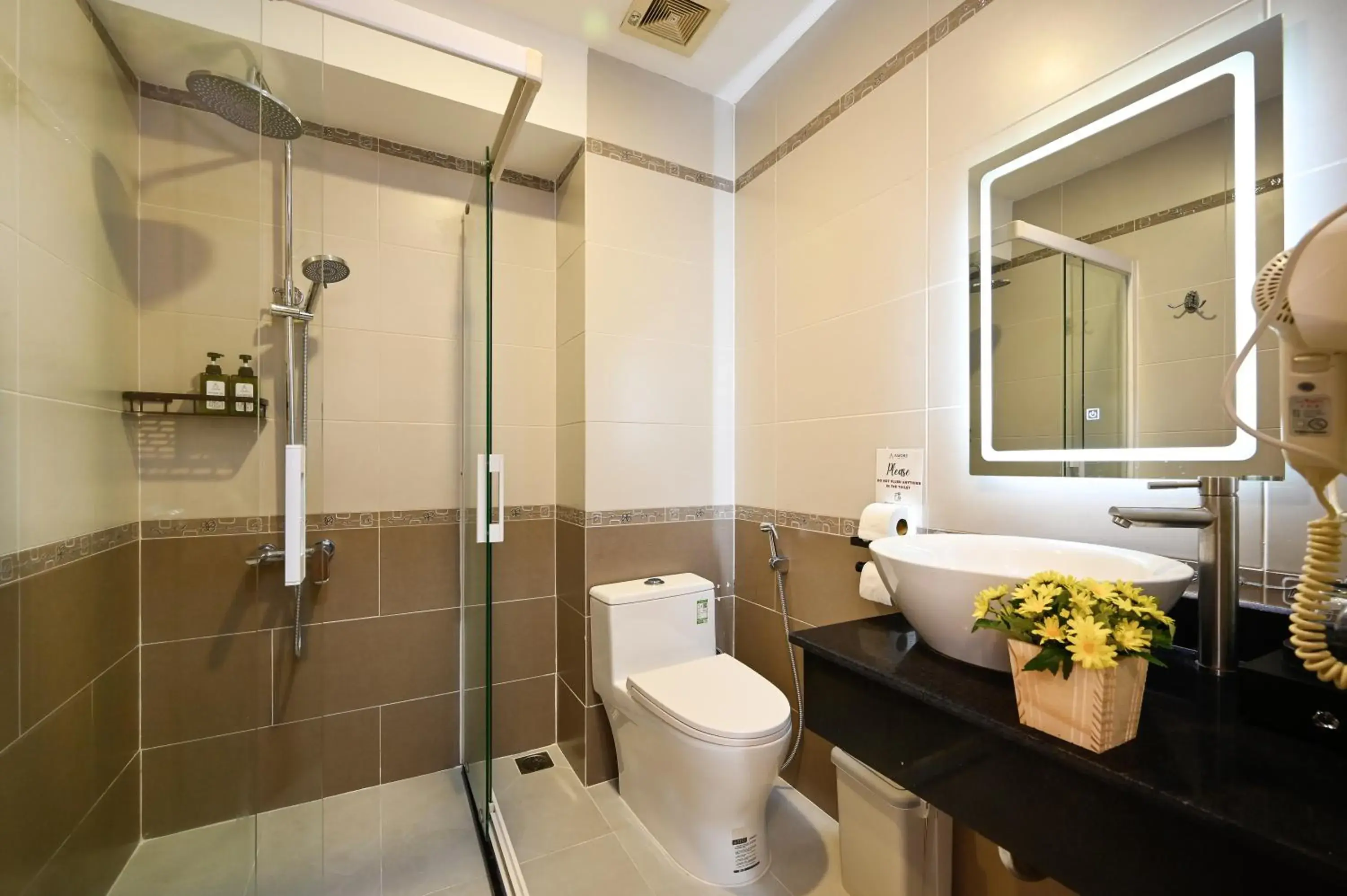 Triple Room in Amory Hotel Ben Thanh Triple Room in Amory Hotel Ben Thanh