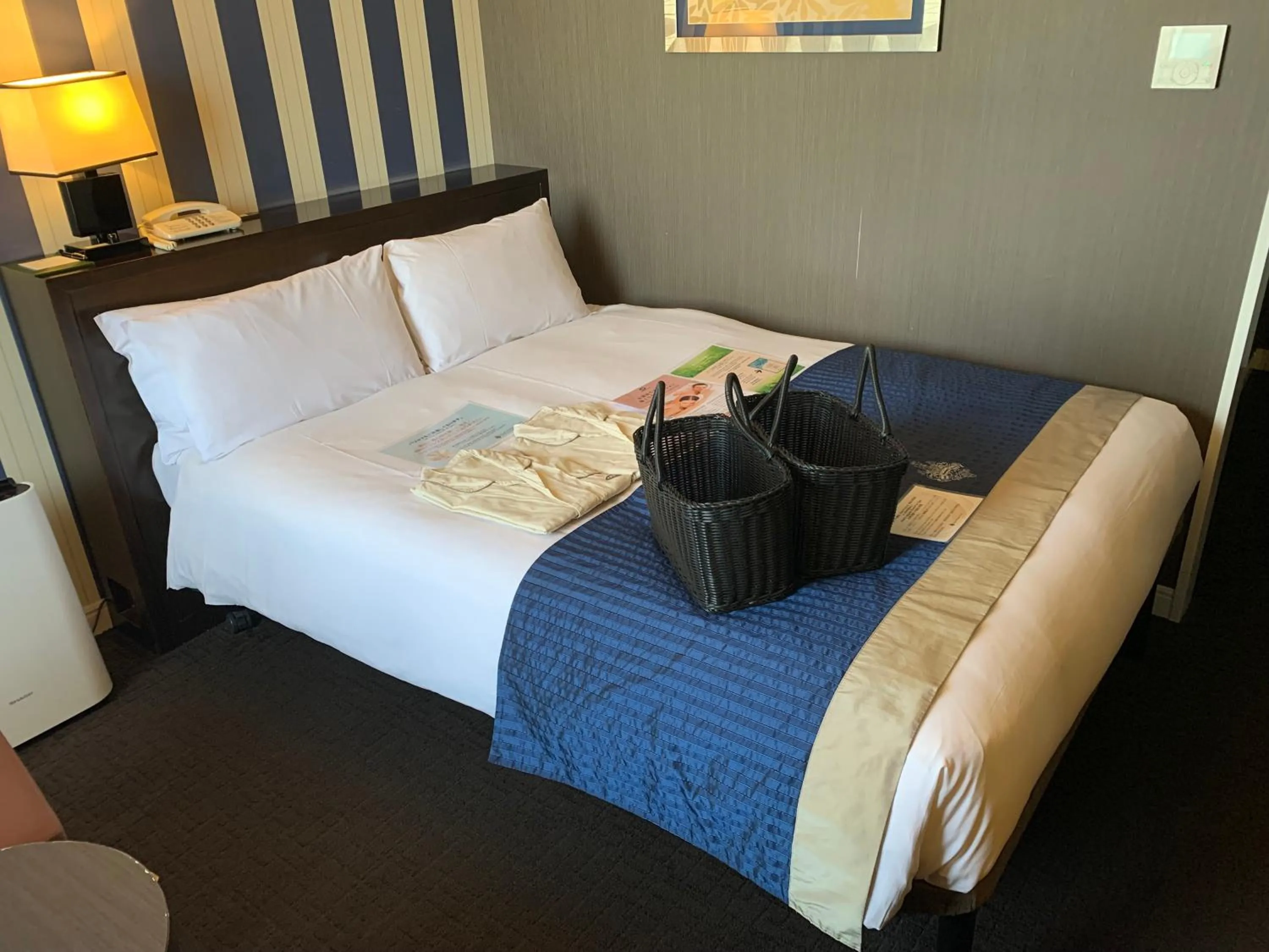 Bed in Hotel Monterey Kyoto