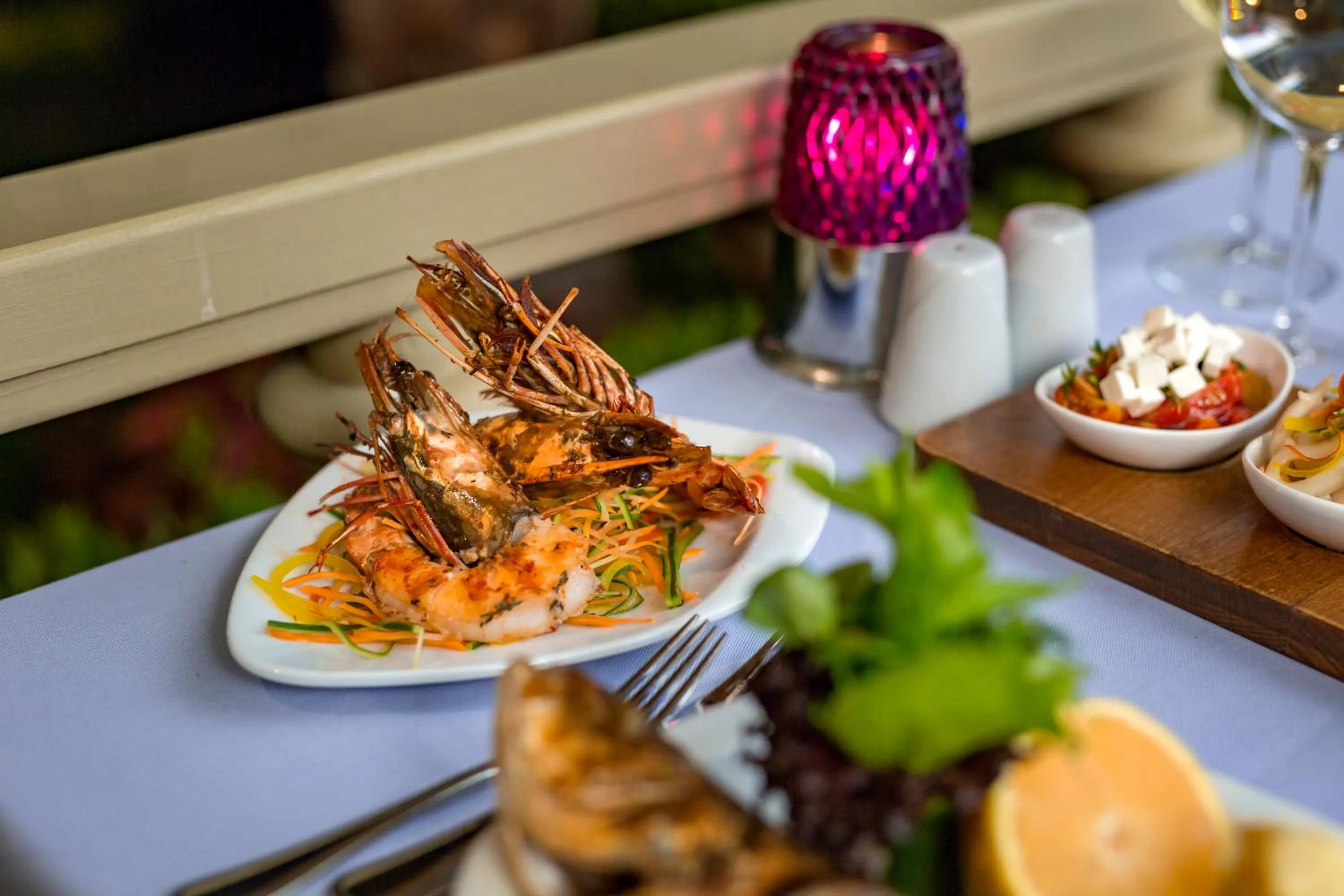 Food and drinks in Royal Holiday Palace