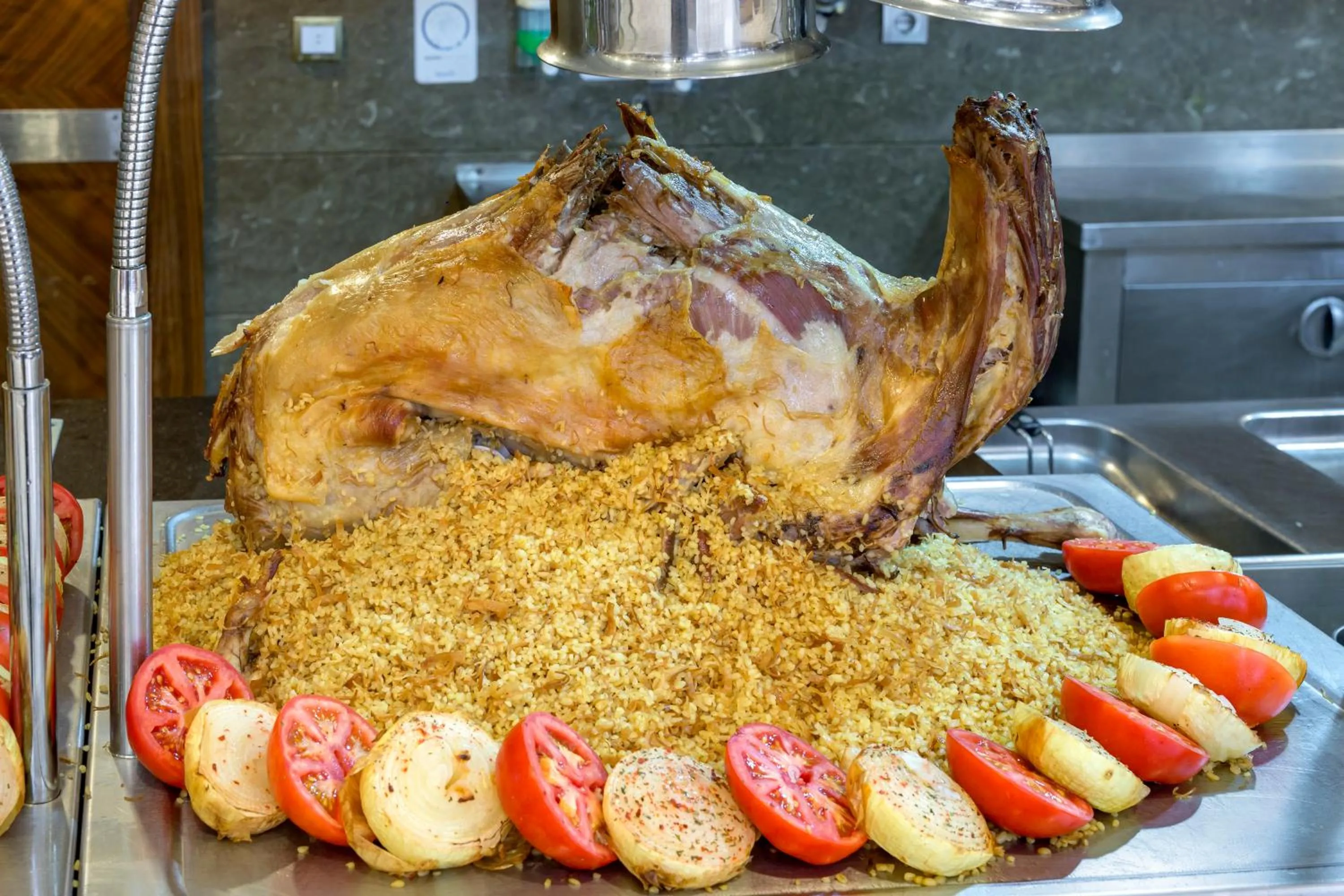 Food and drinks in Royal Holiday Palace