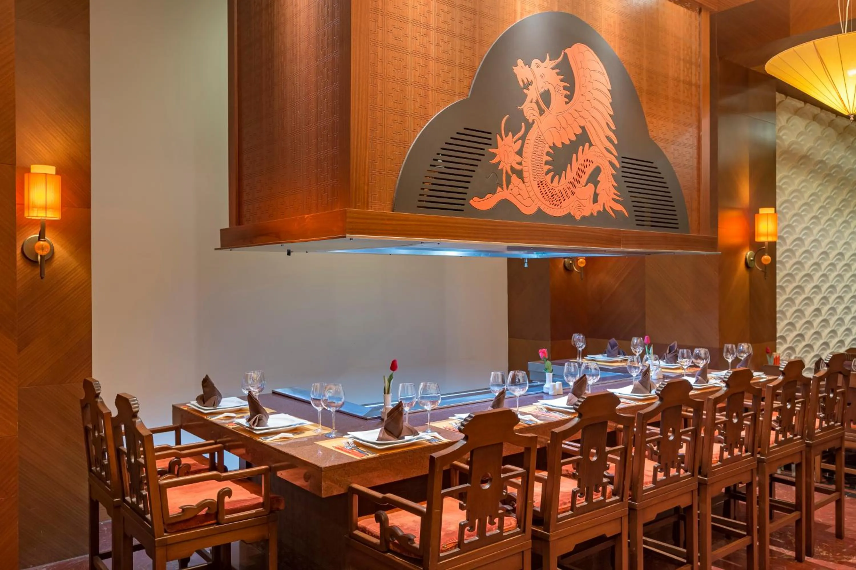 Food and drinks in Royal Holiday Palace