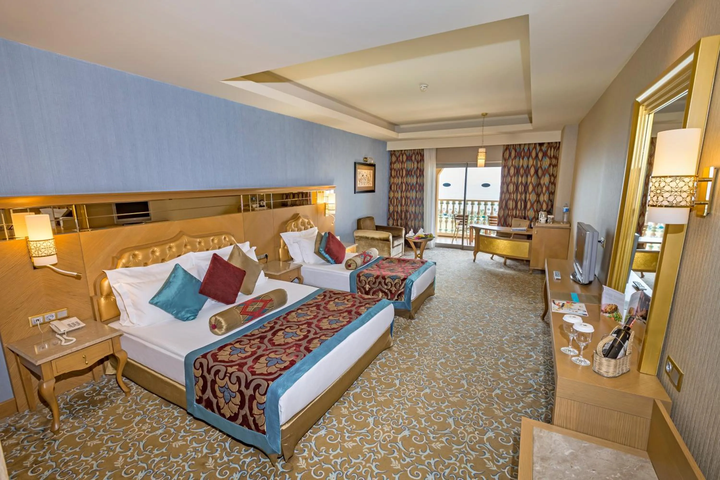 Bed in Royal Holiday Palace