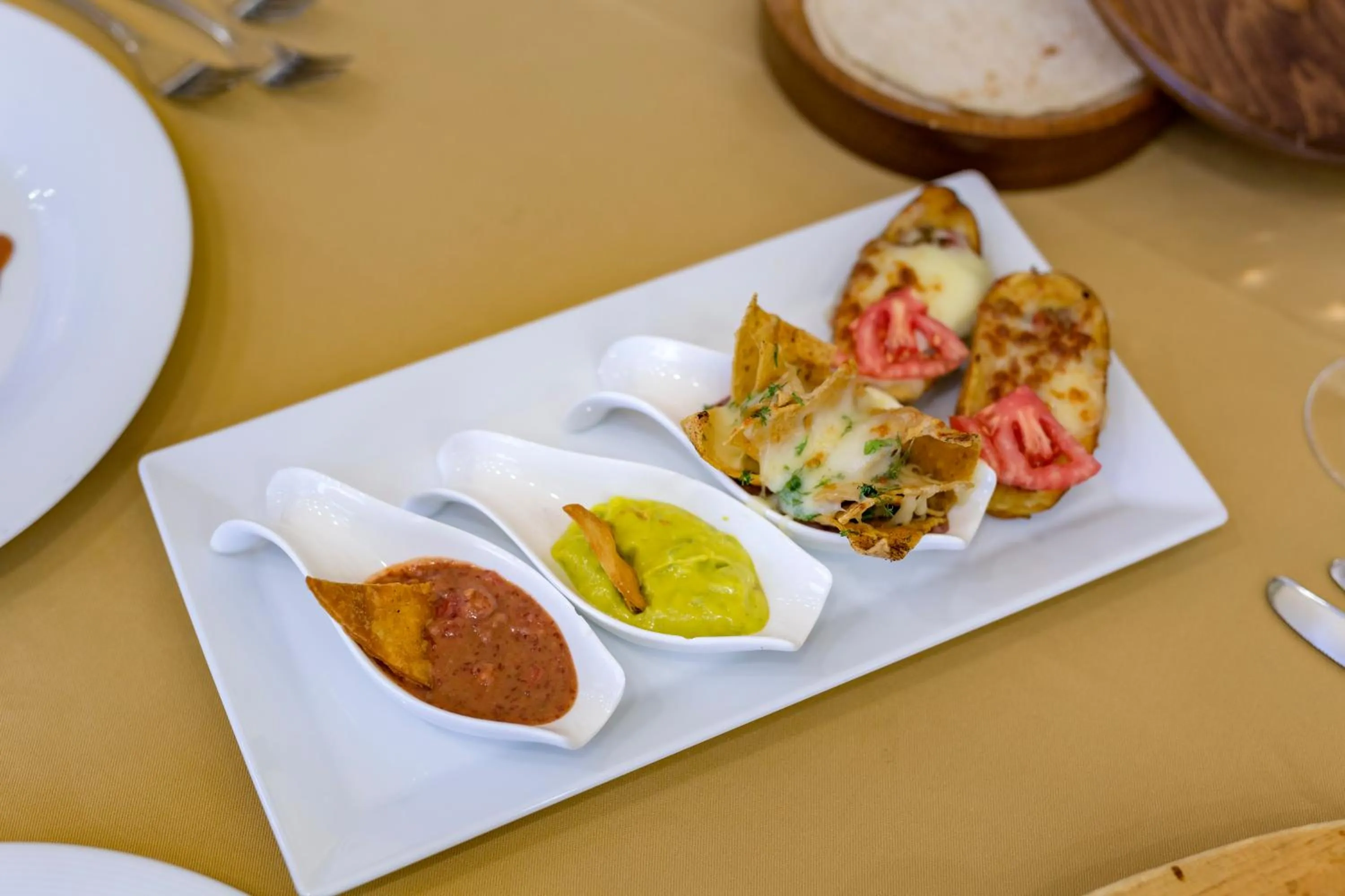 Food and drinks in Royal Holiday Palace