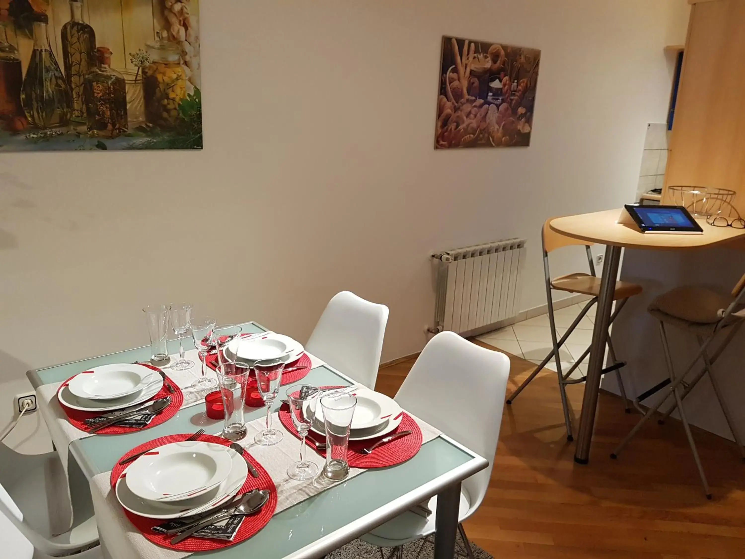 One-Bedroom Apartment - single occupancy in Apartment 40 One-Bedroom Apartment - single occupancy in Apartment 40