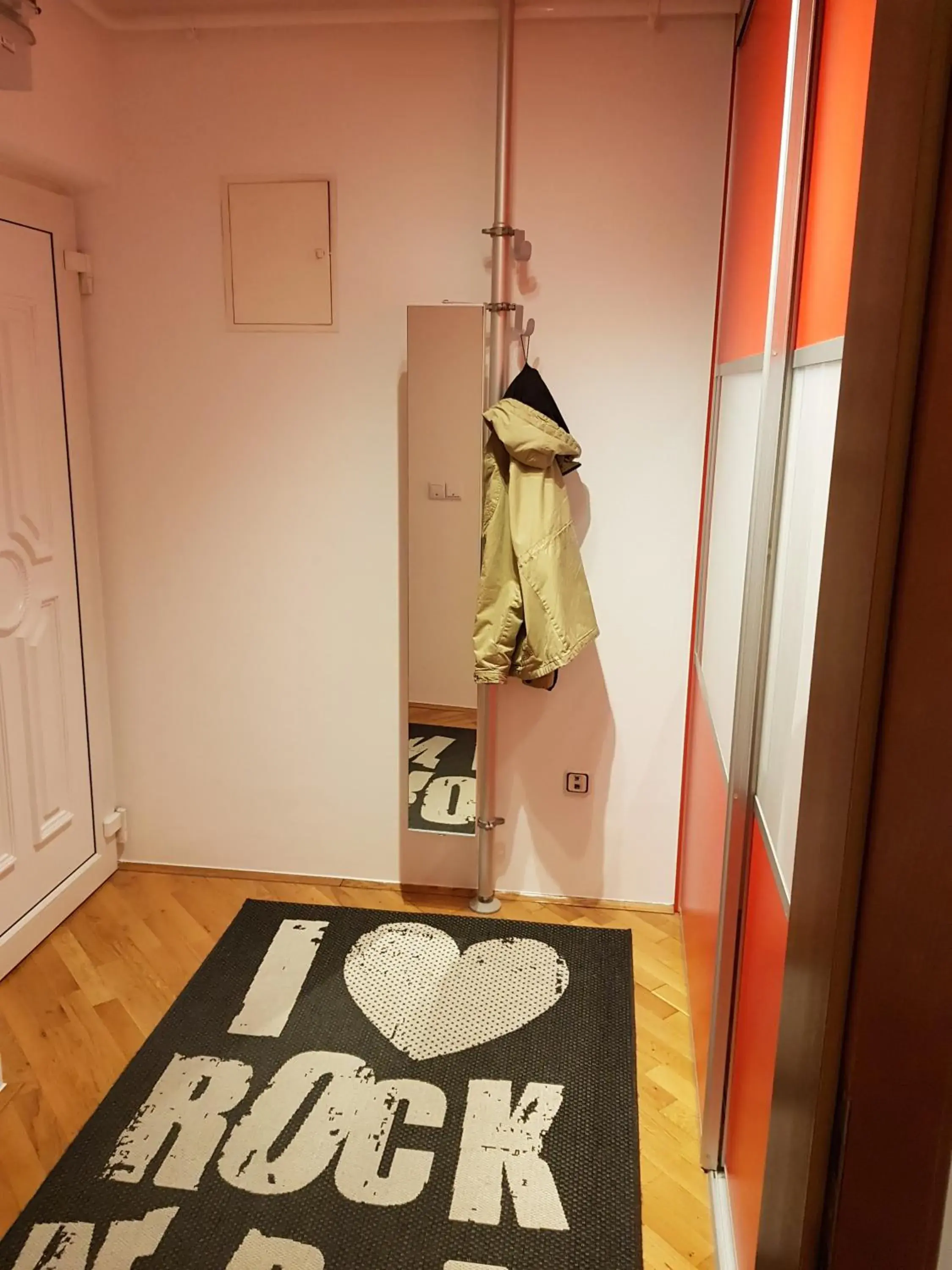One-Bedroom Apartment - single occupancy in Apartment 40 One-Bedroom Apartment - single occupancy in Apartment 40