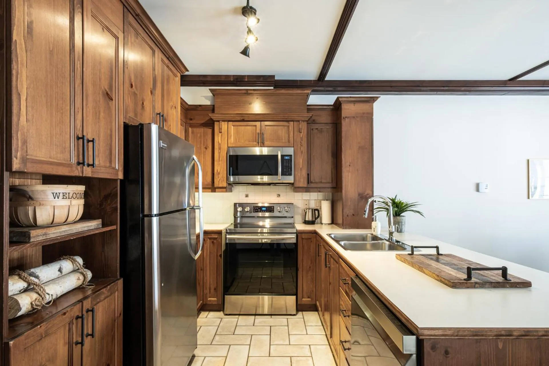 Kitchen or kitchenette in Le Sous-Bois (Les Manoirs) Mont-Tremblant