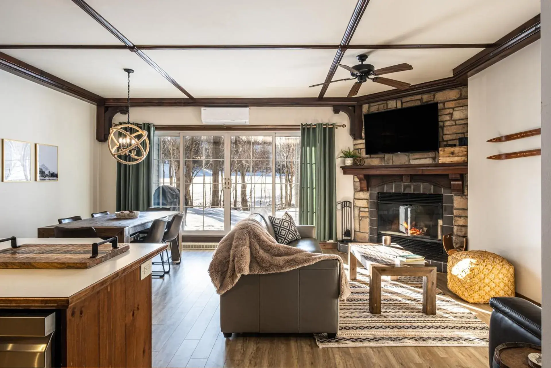 Le Sous-Bois (Les Manoirs) Mont-Tremblant Le Sous-Bois (Les Manoirs) Mont-Tremblant