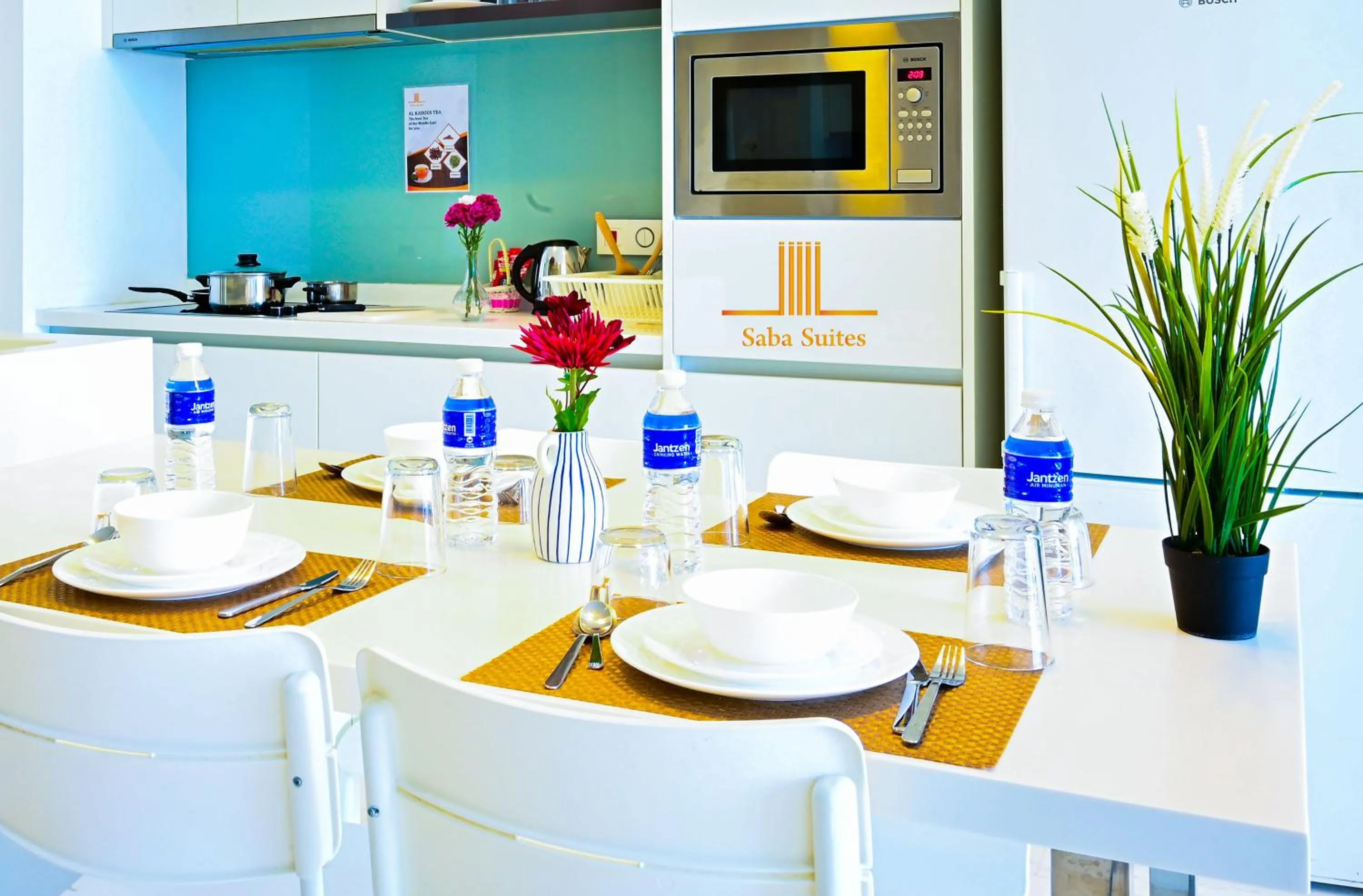 Kitchen or kitchenette, Restaurant/Places to Eat in Saba Suites at Platinum KLCC Bukit Bintang Kuala Lumpur