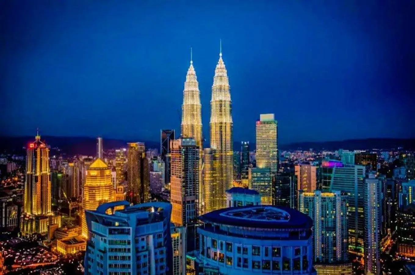 Swimming pool in Saba Suites at Platinum KLCC Bukit Bintang Kuala Lumpur Swimming pool in Saba Suites at Platinum KLCC Bukit Bintang Kuala Lumpur