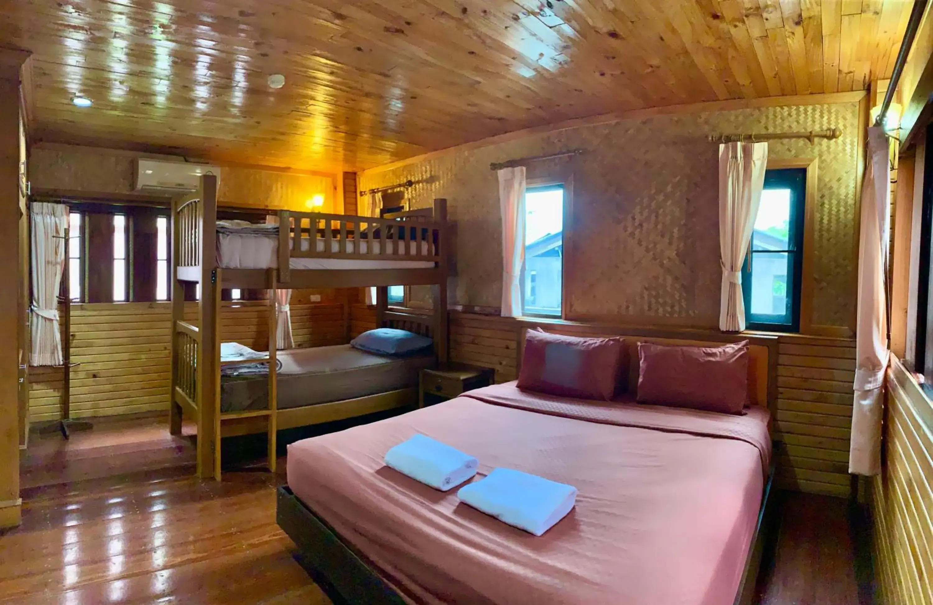 Bed in Baan Soontree Resort Bed in Baan Soontree Resort