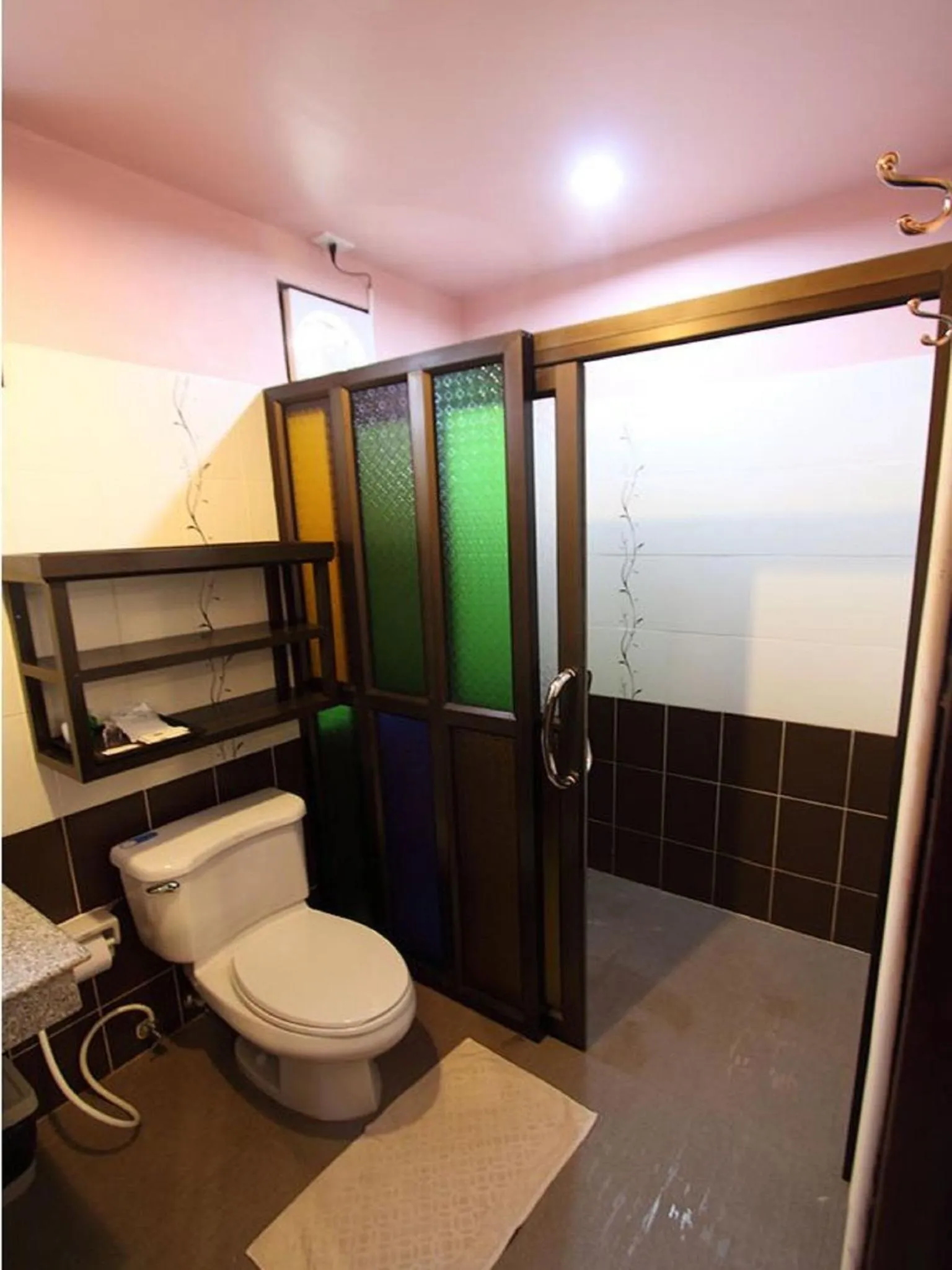 Toilet in Baan Soontree Resort