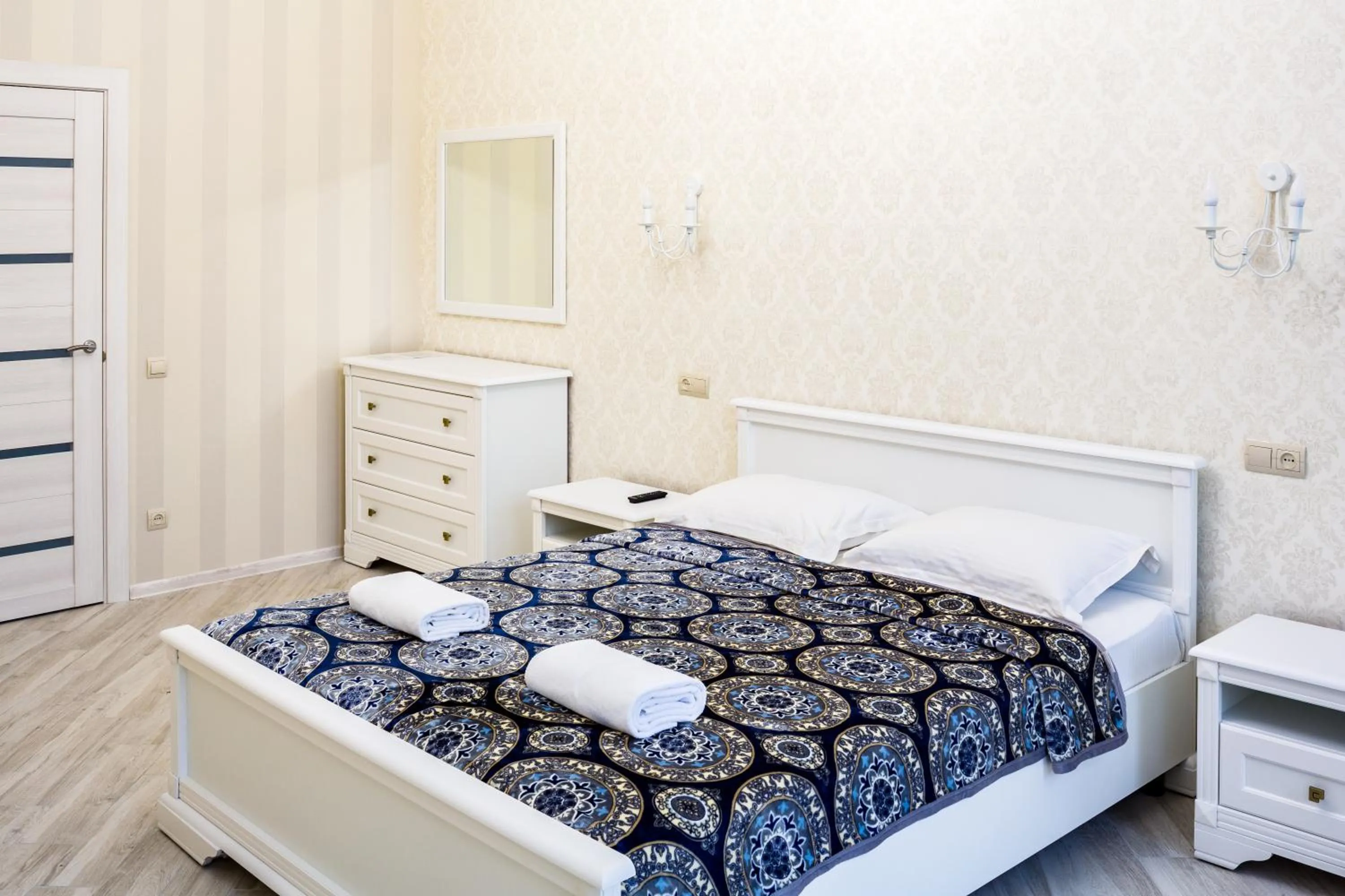 LEOGRAND Apartments on Udatnogo 4