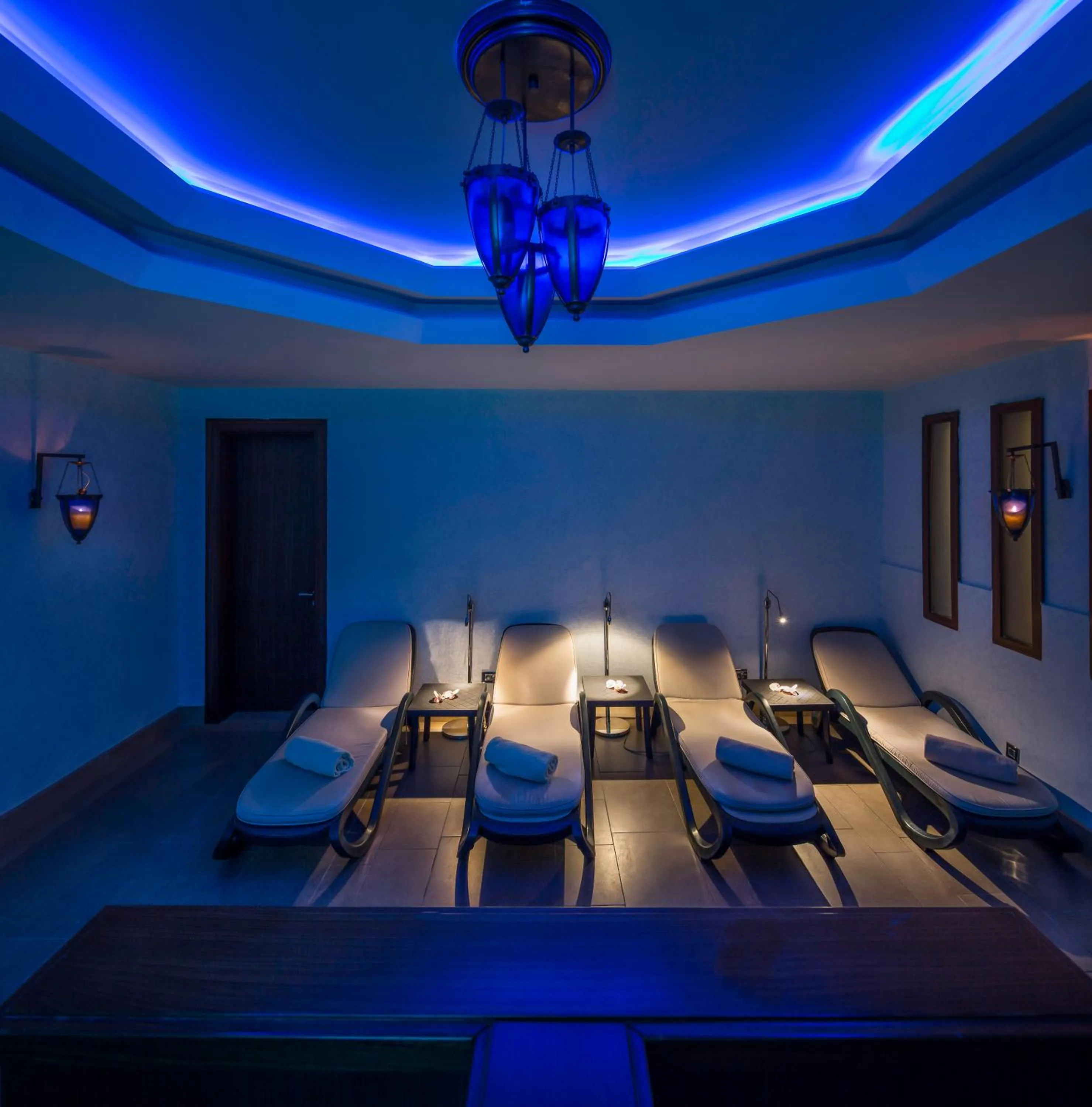 Spa and wellness centre/facilities, Bed in Titanic Port Bakirkoy