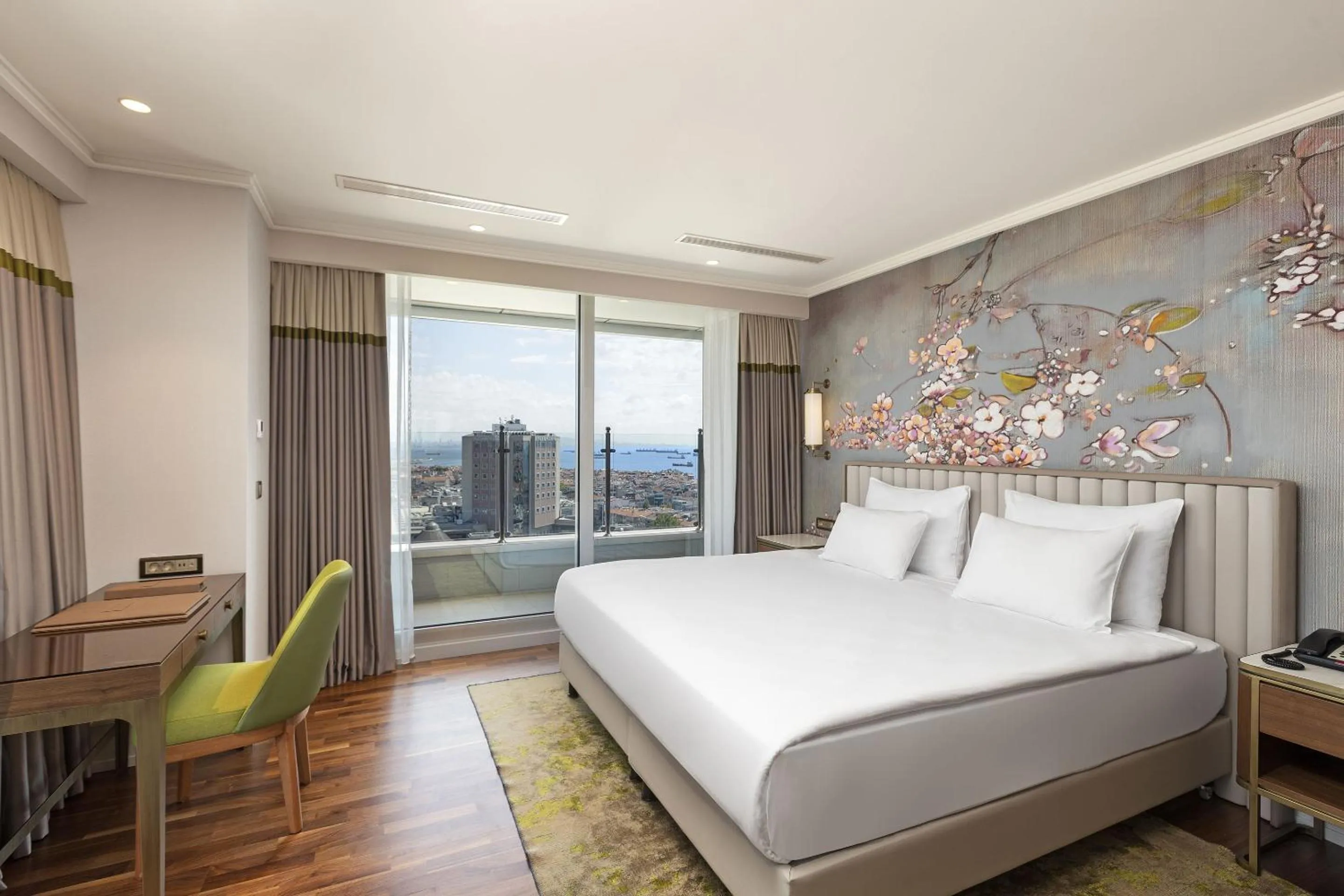 Bed in Titanic Port Bakirkoy