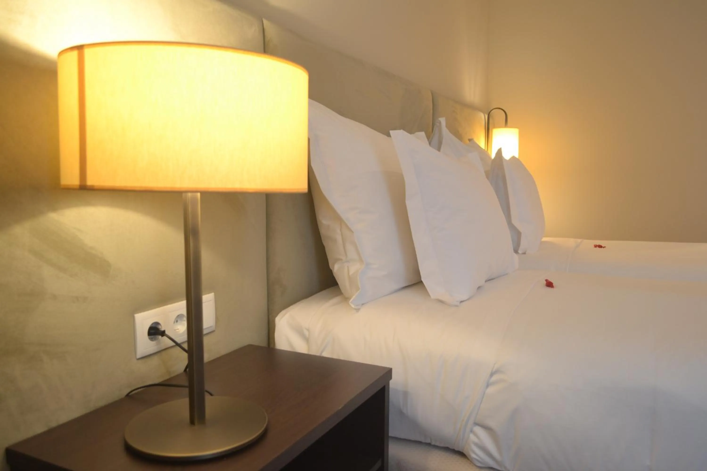 Bed in Hotel Premium Porto Maia