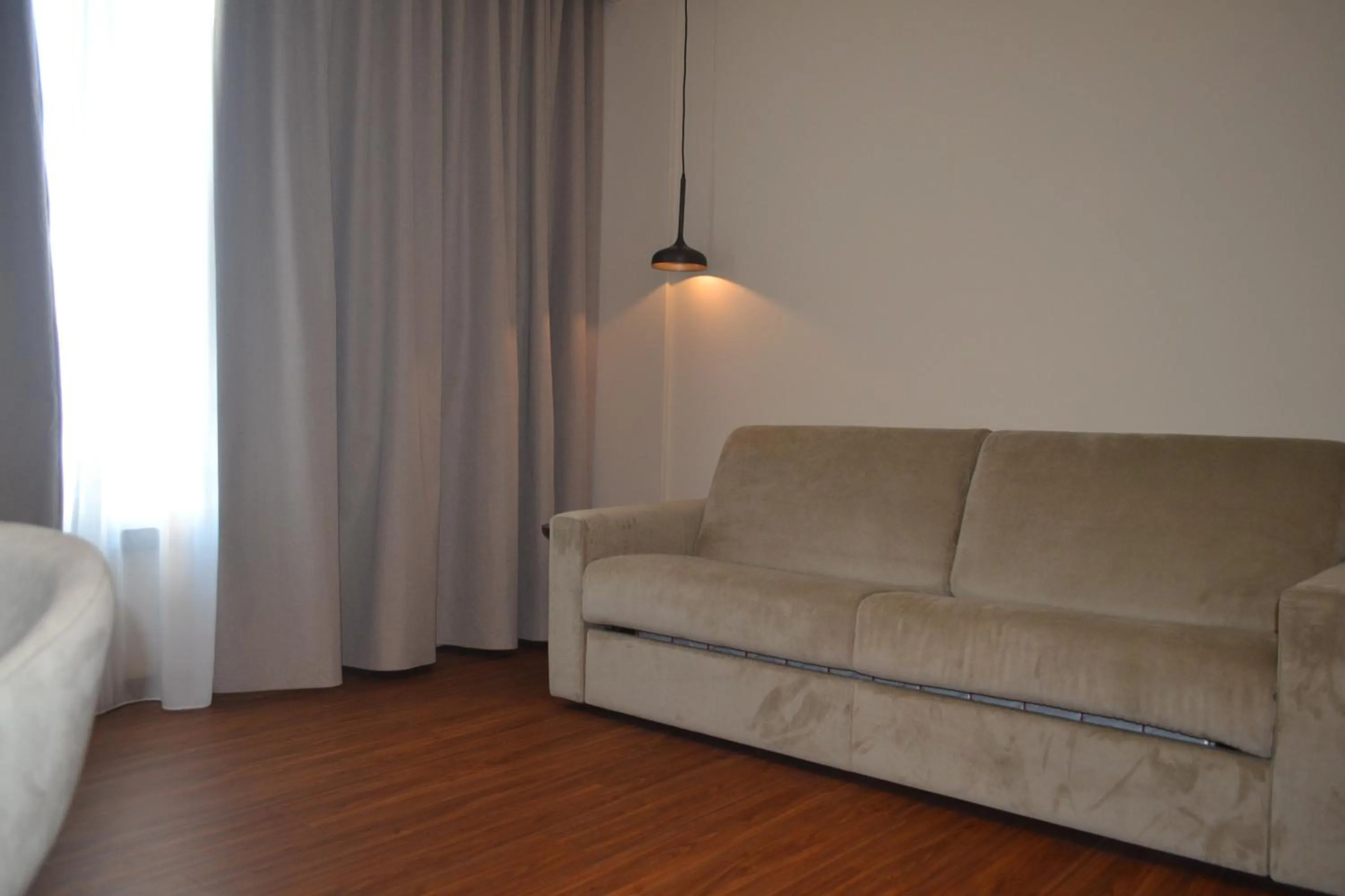 Communal lounge/ TV room in Hotel Premium Porto Maia