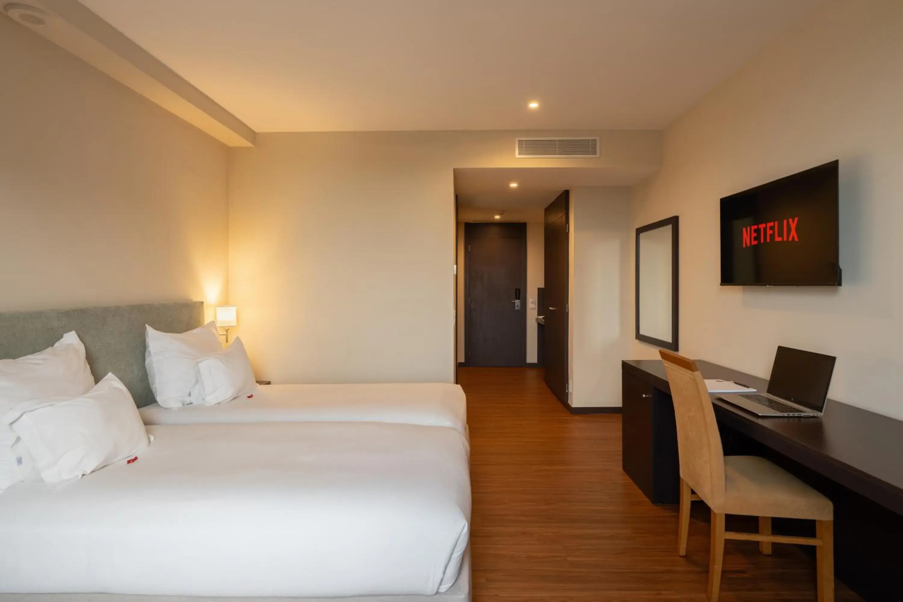 Photo of the whole room, Bed in Hotel Premium Porto Maia Photo of the whole room, Bed in Hotel Premium Porto Maia