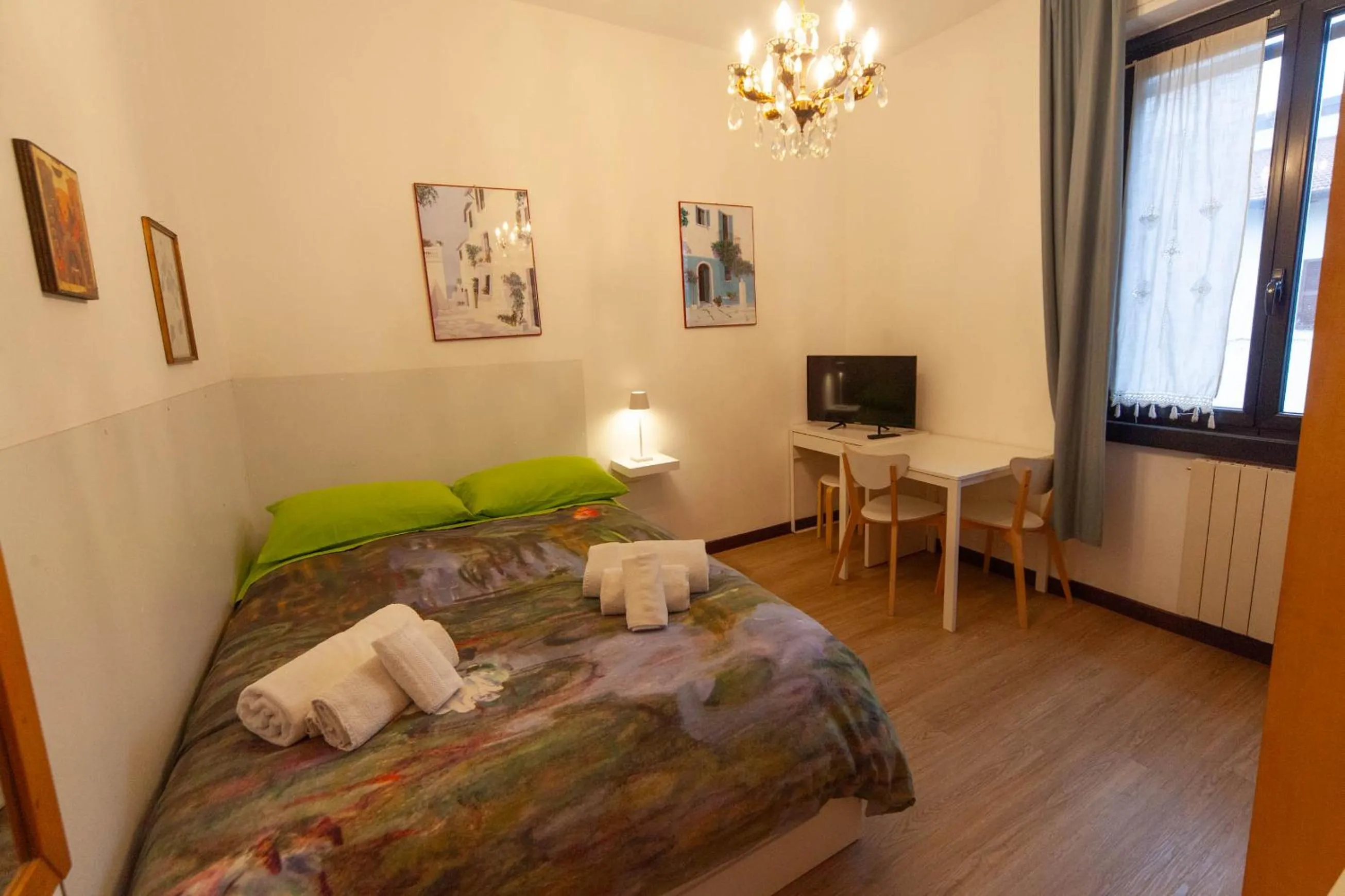 TV and multimedia, Bed in Antica Corte Milanese