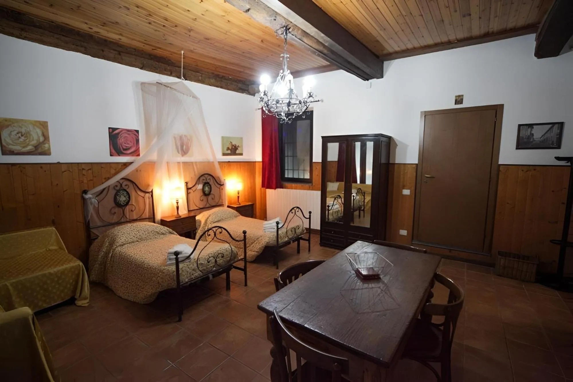 Living room, Bed in Antica Corte Milanese