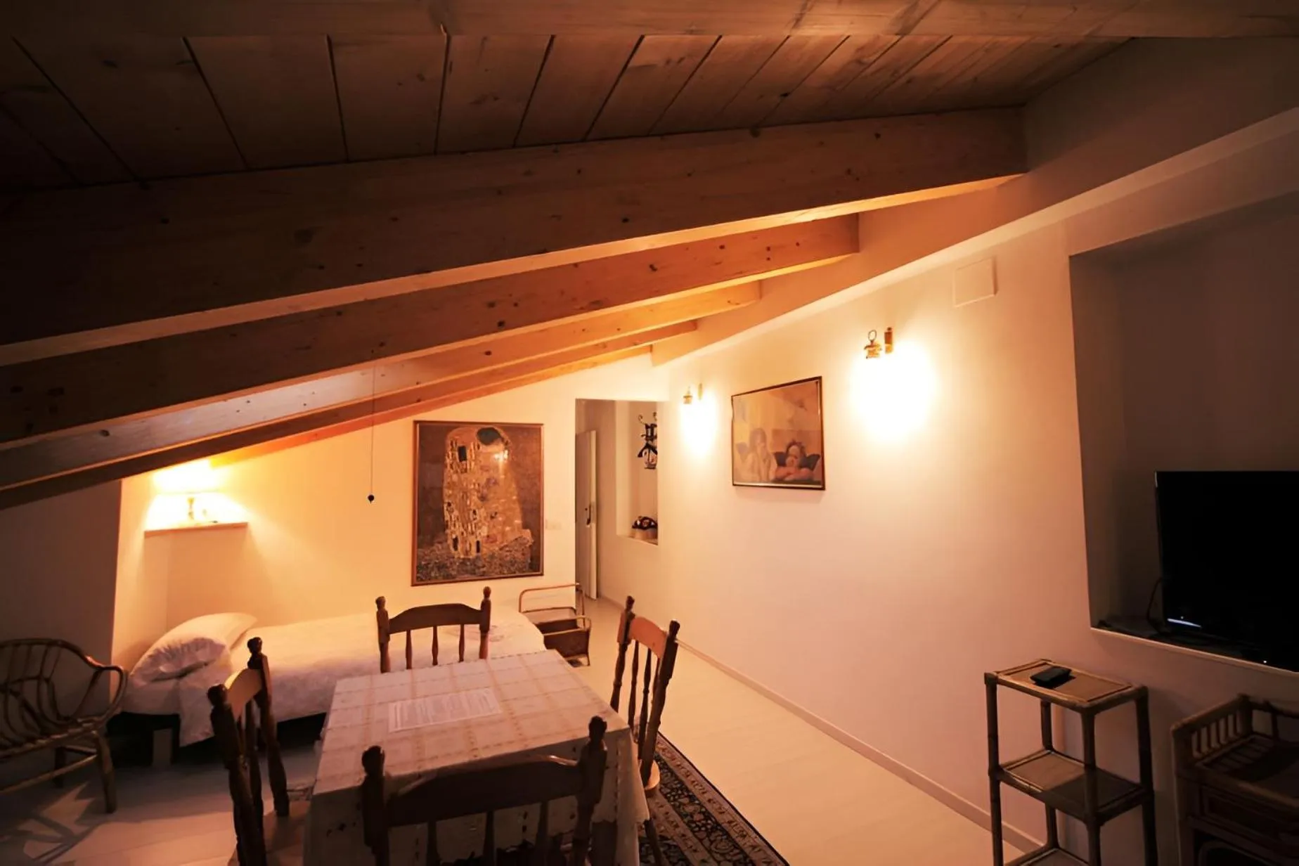 Dining area in Antica Corte Milanese