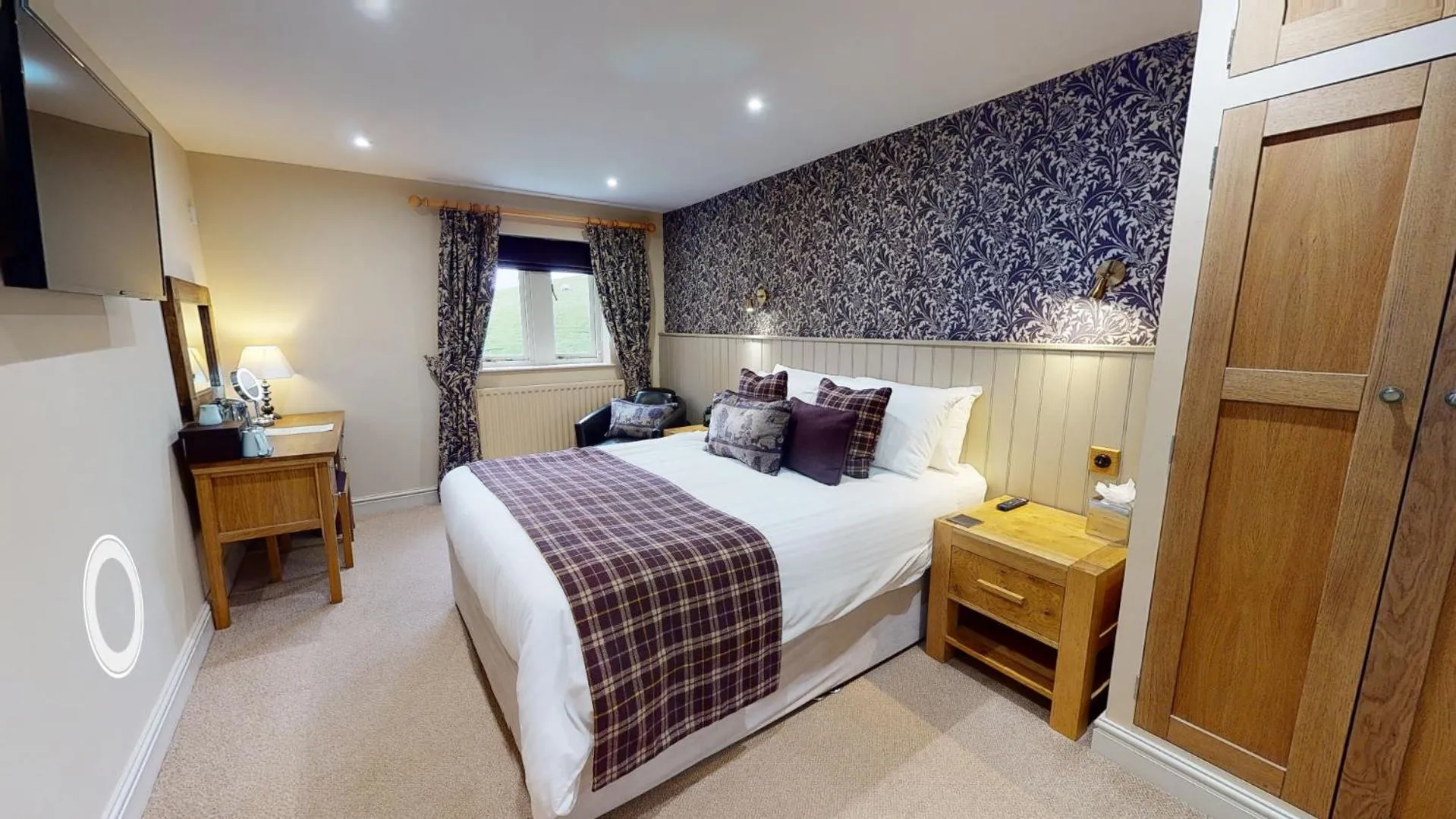 Bed in Stone House Hotel