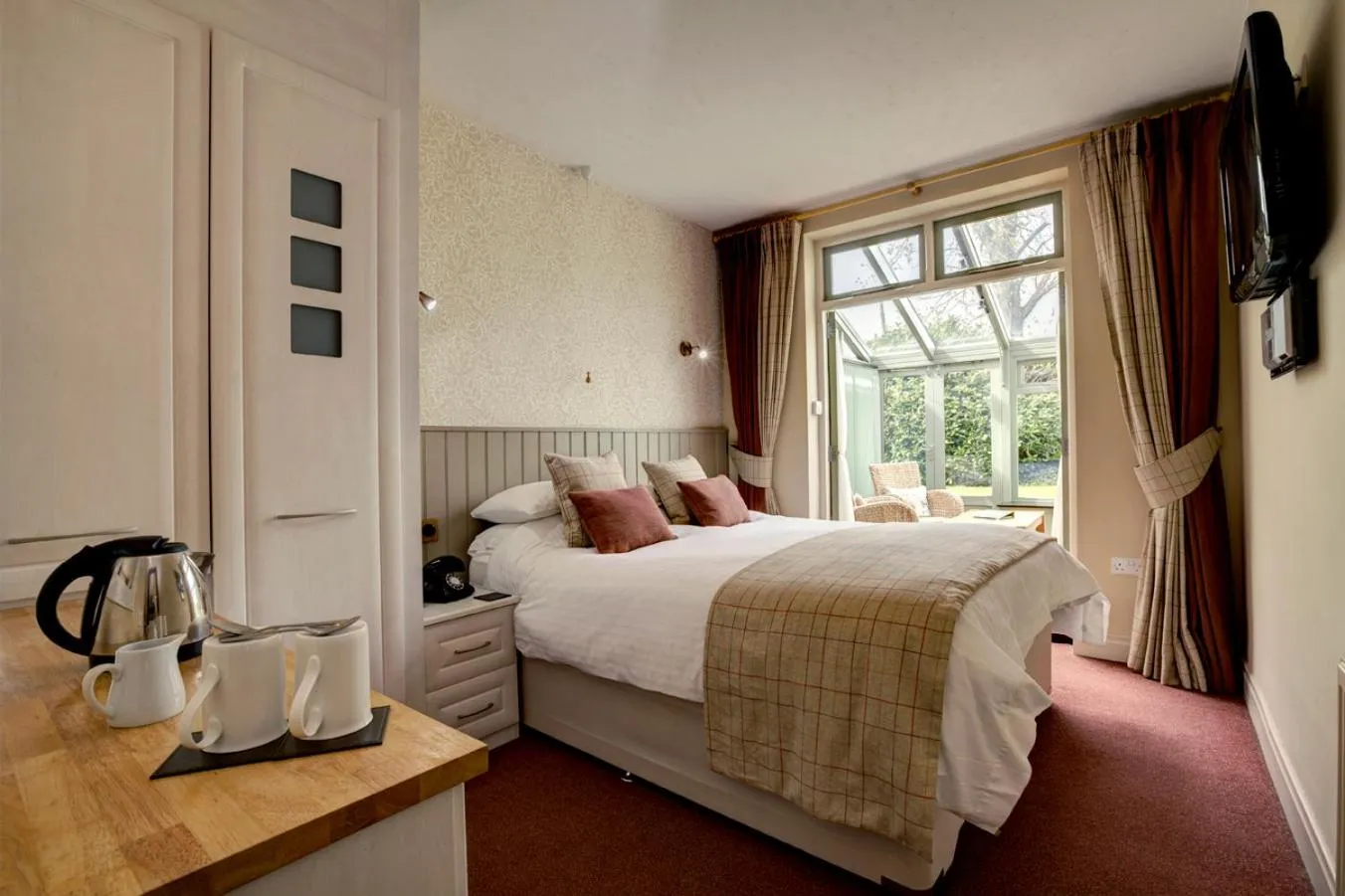 Bed in Stone House Hotel