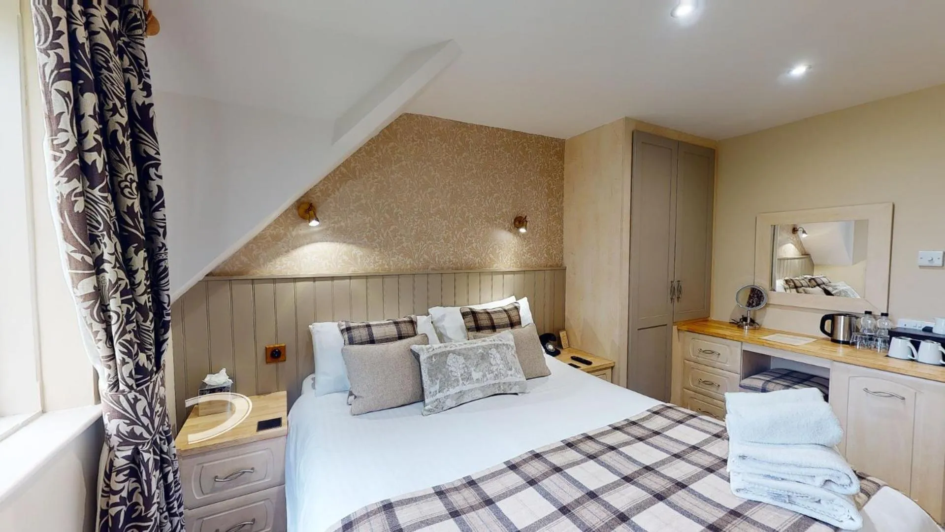 Bed in Stone House Hotel