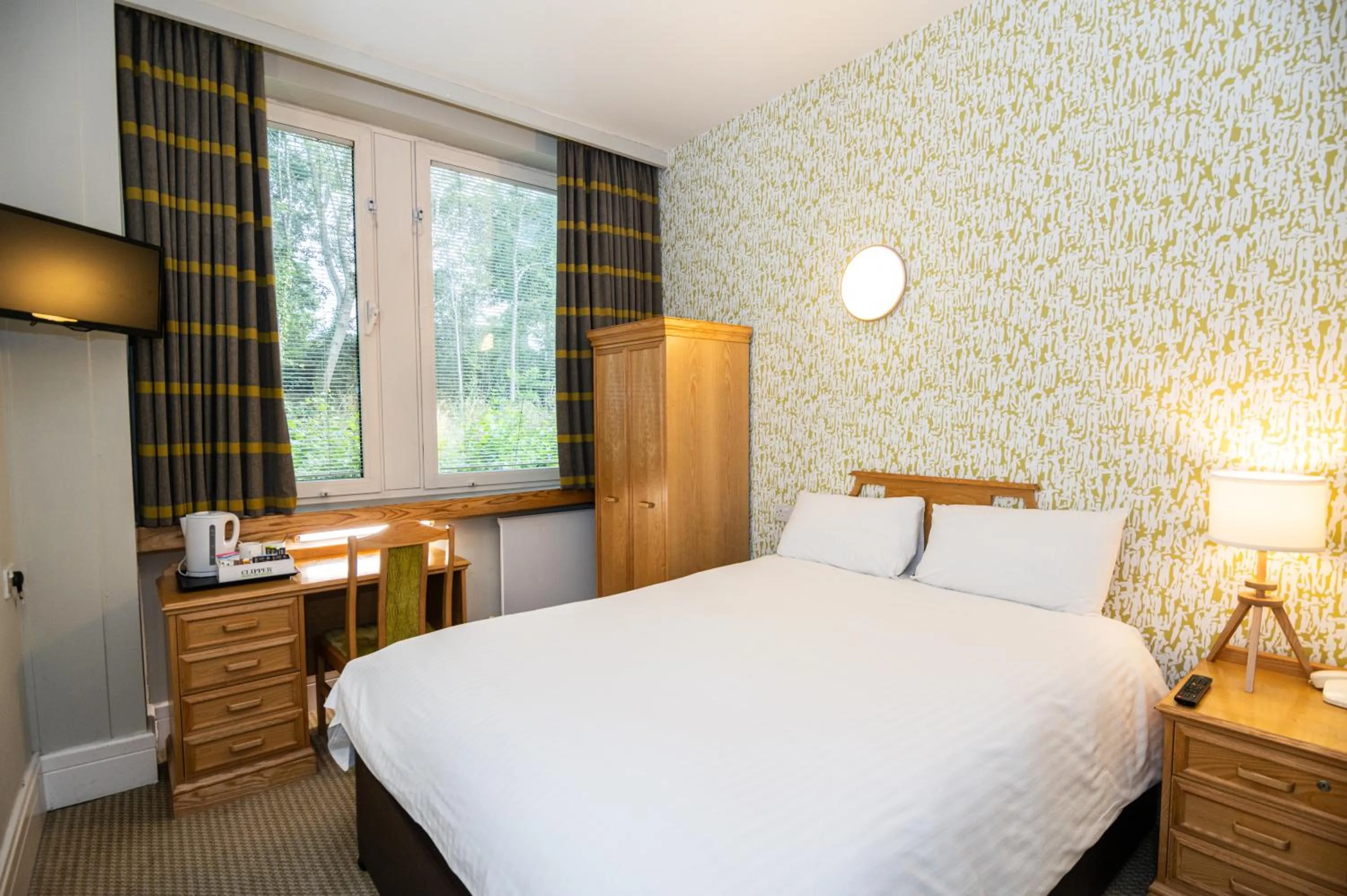 Bedroom, Bed in Kents Hill Park Training & Conference Centre