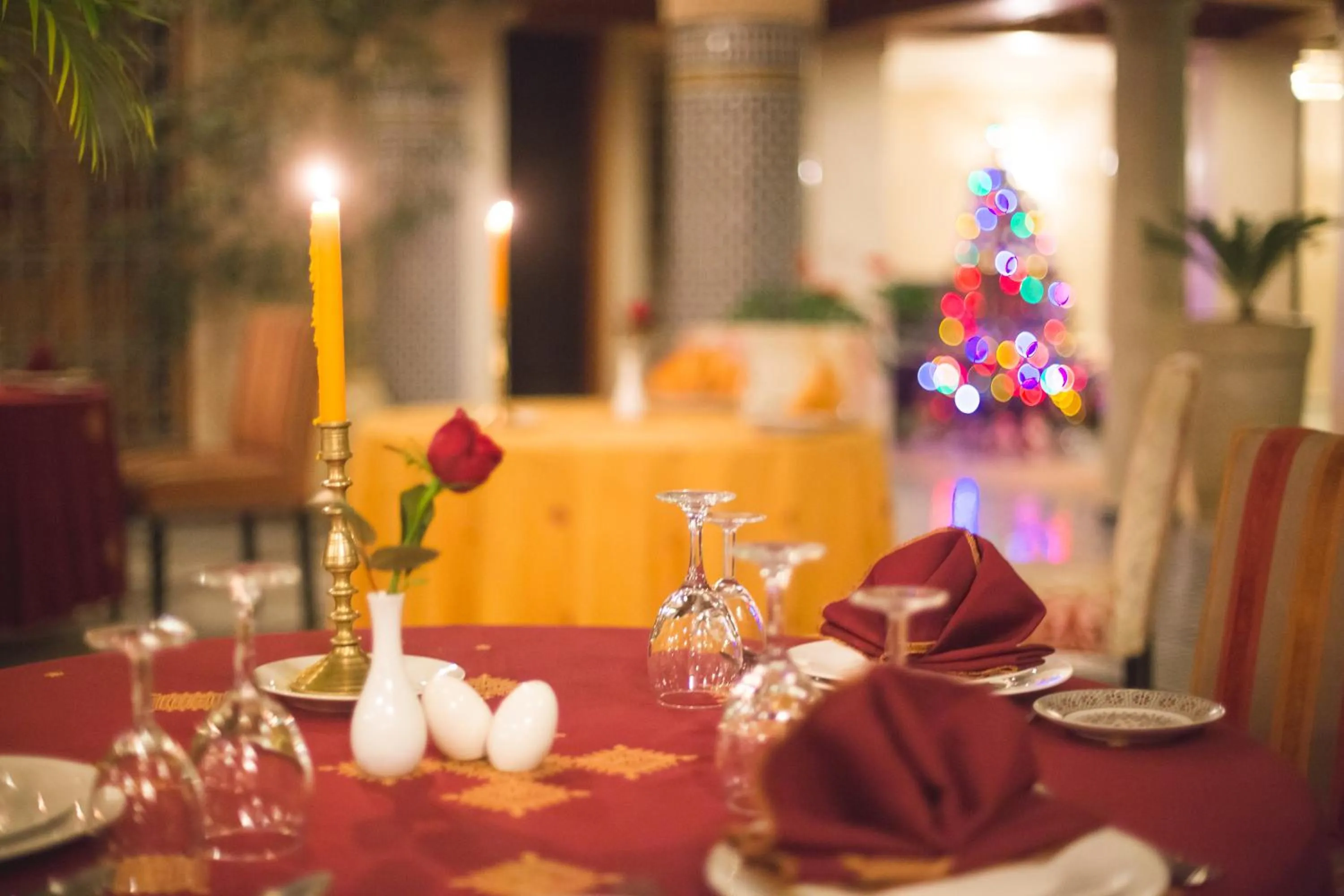 Restaurant/places to eat in Riad Andalib