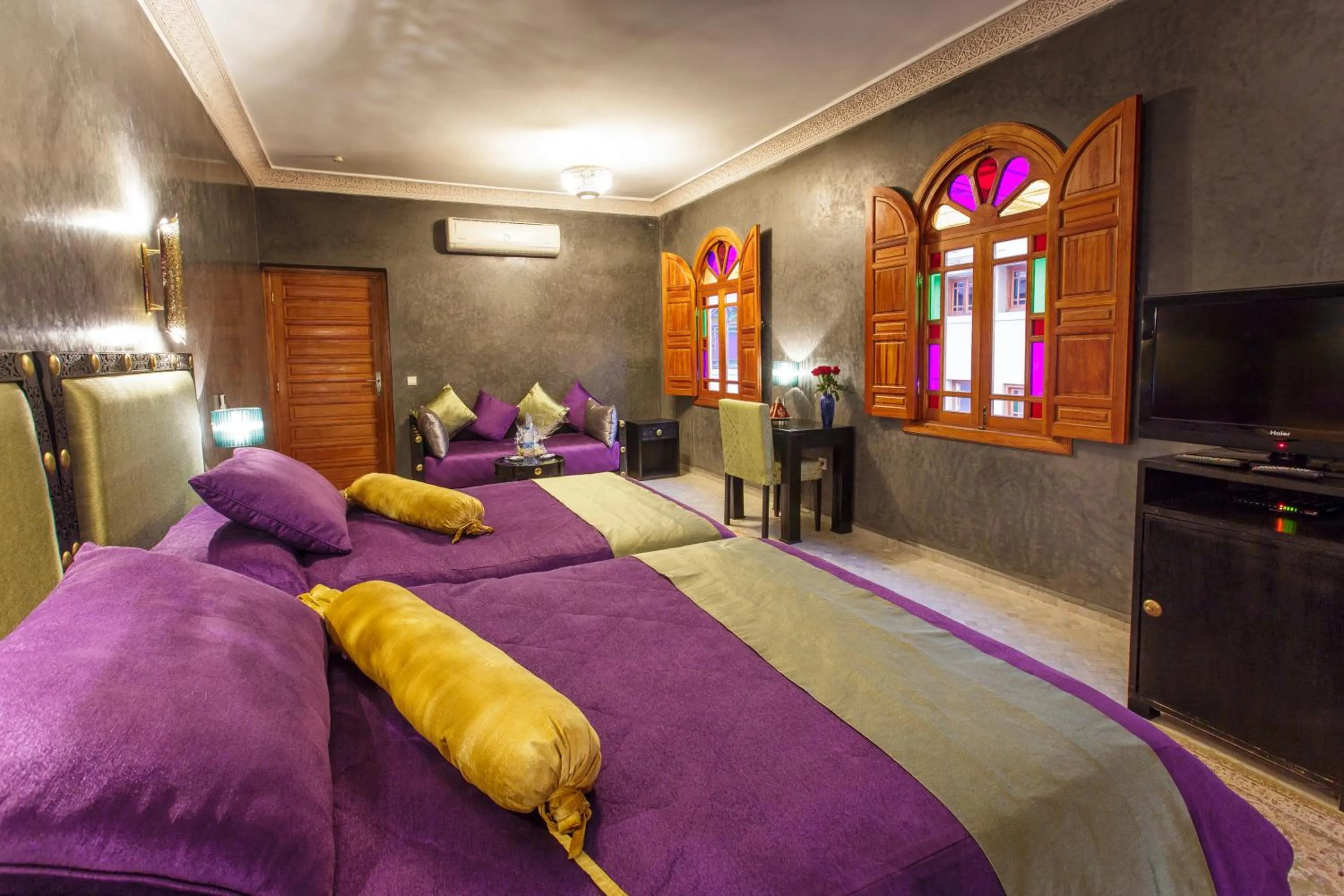 Photo of the whole room, Bed in Riad Andalib