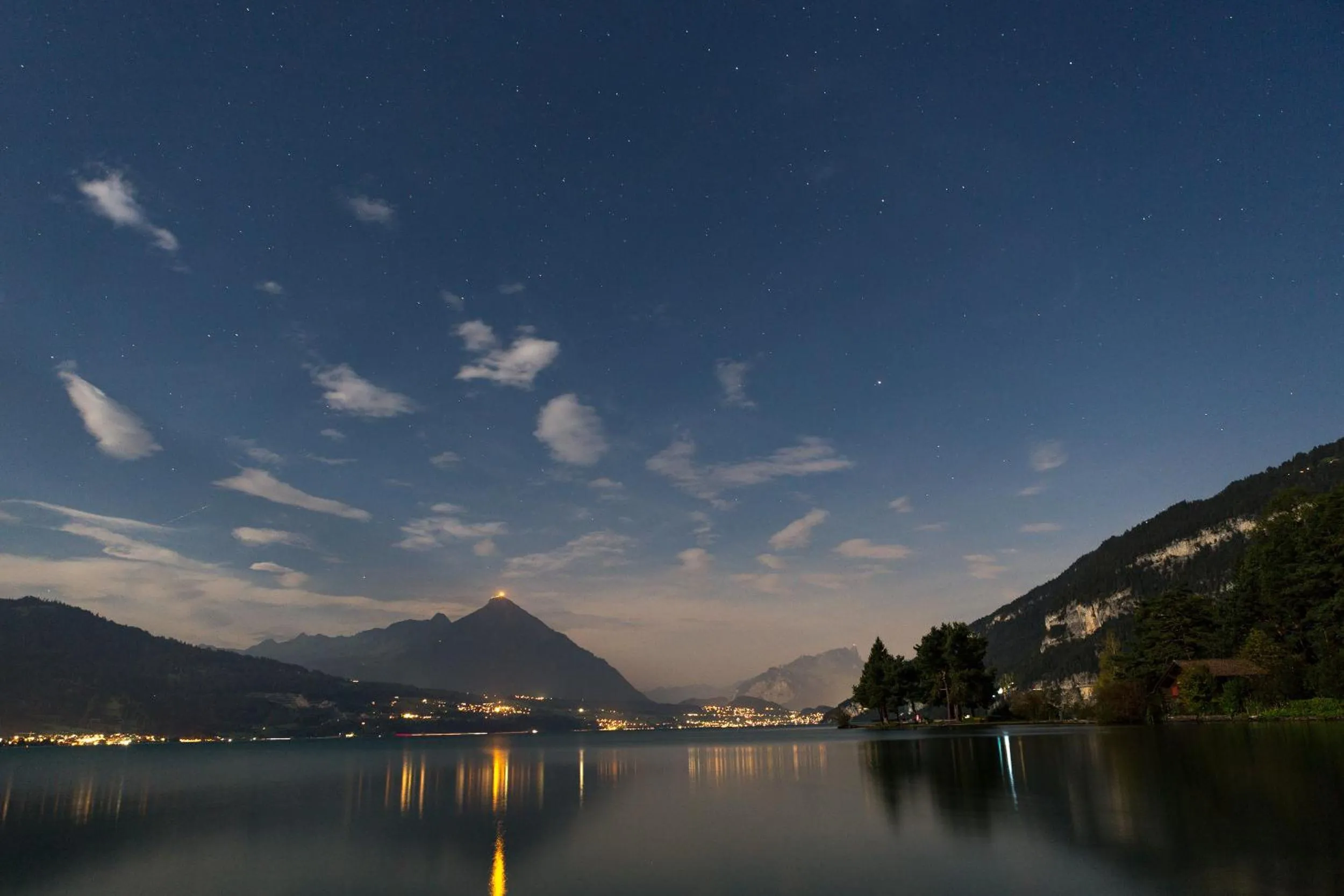 Night in Neuhaus Golf- & Strandhotel