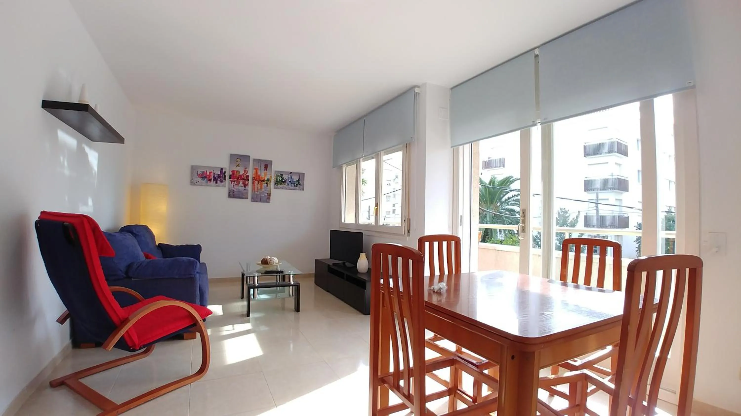 Living room in LG Nice Apartment