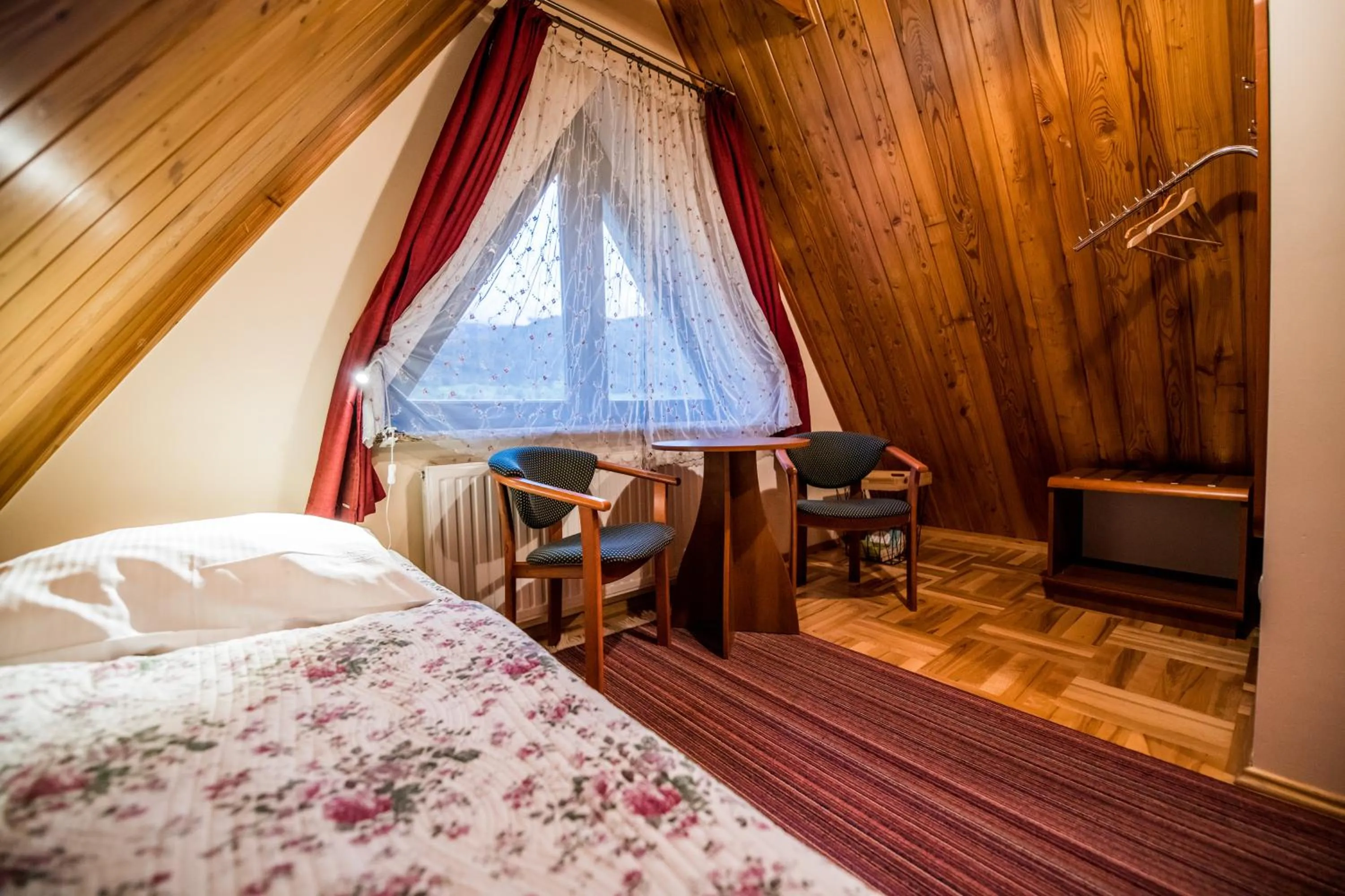 Photo of the whole room, Bed in Apolonia Willa