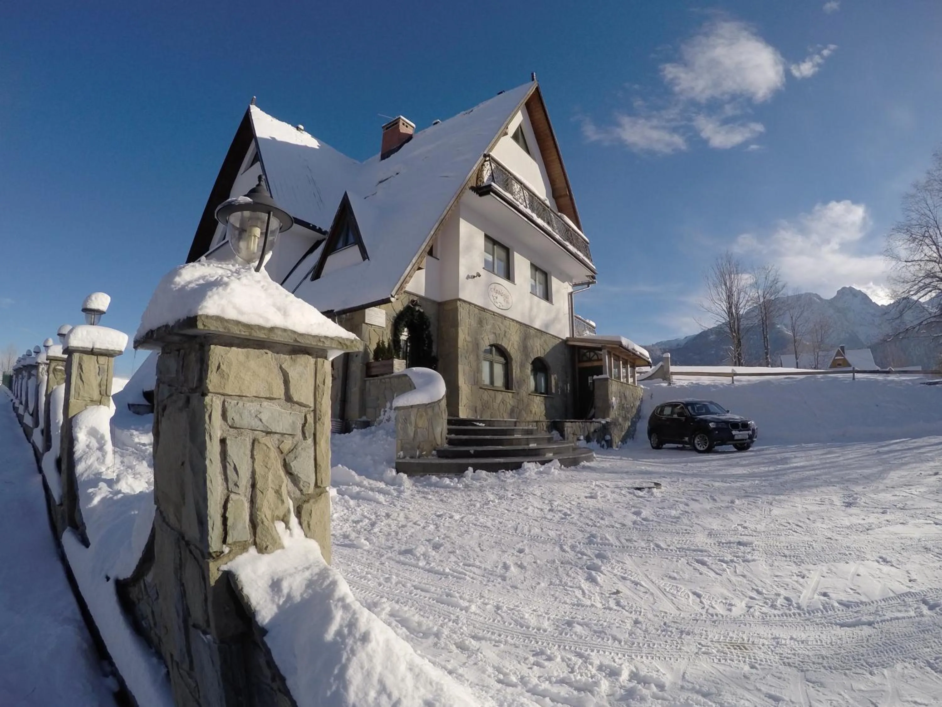 Property building in Apolonia Willa