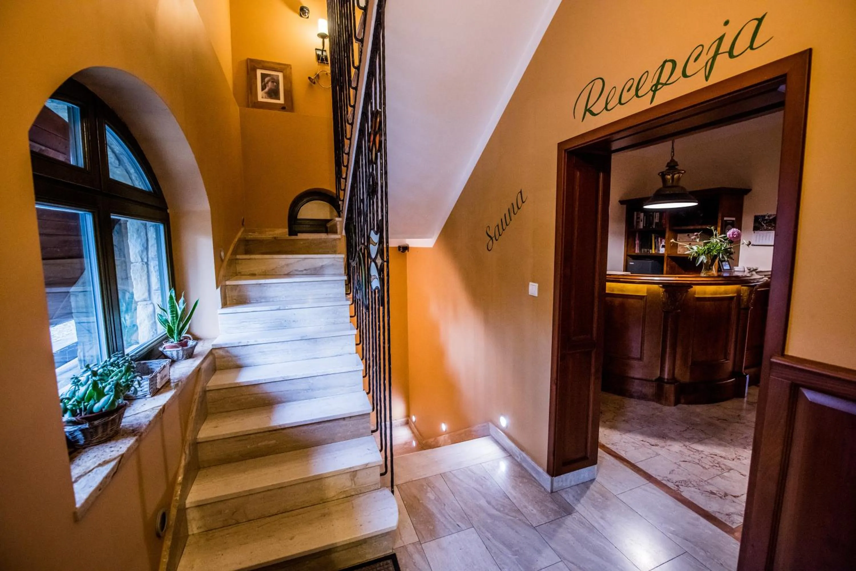 Lobby or reception in Apolonia Willa