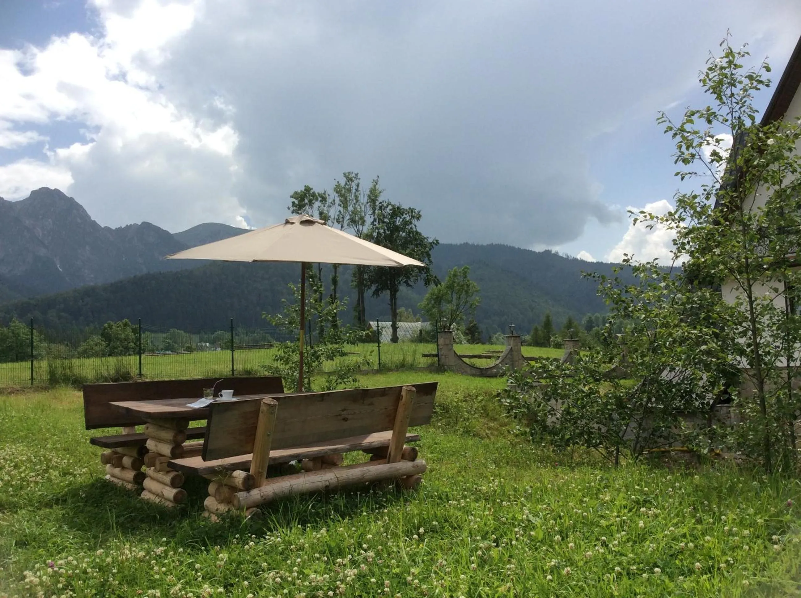 Neighbourhood in Apolonia Willa