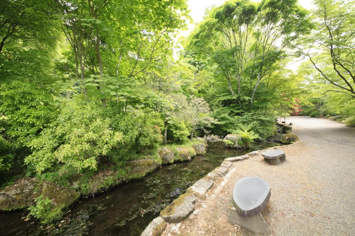 Area and facilities in Kasuga no Mori