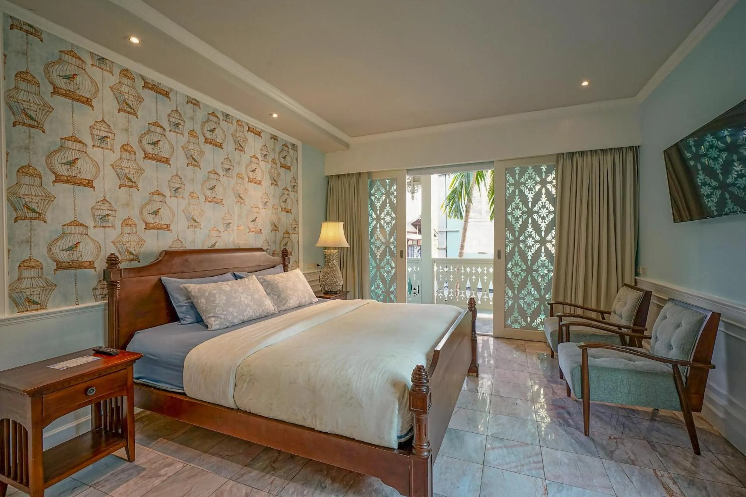 Bedroom, Bed in At Pingnakorn Riverside