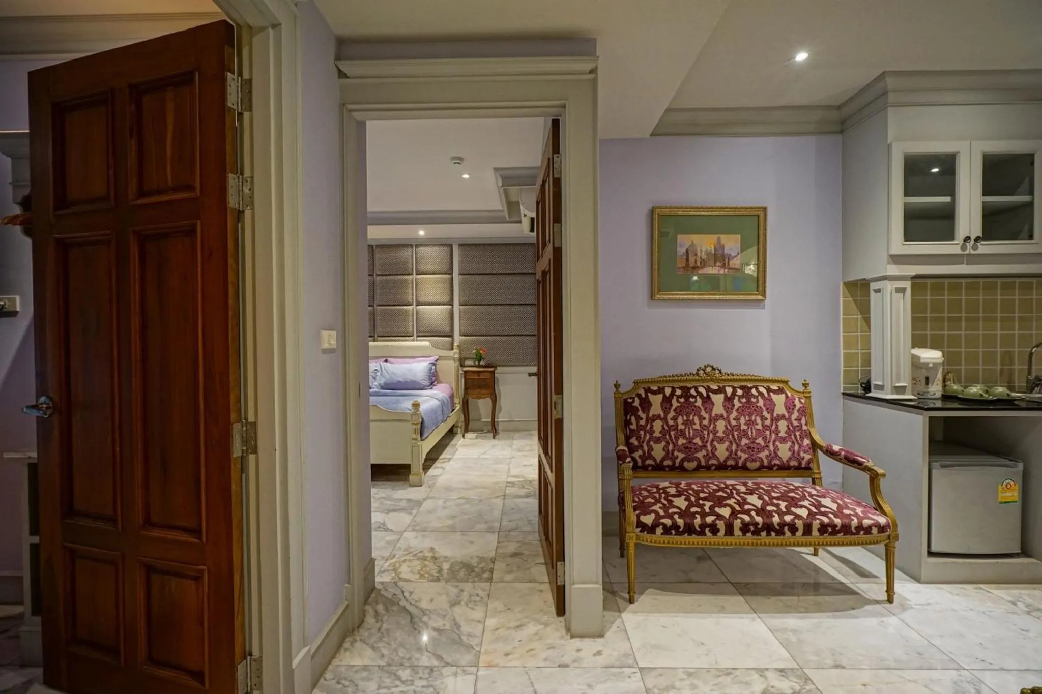 Seating area, Bed in At Pingnakorn Riverside