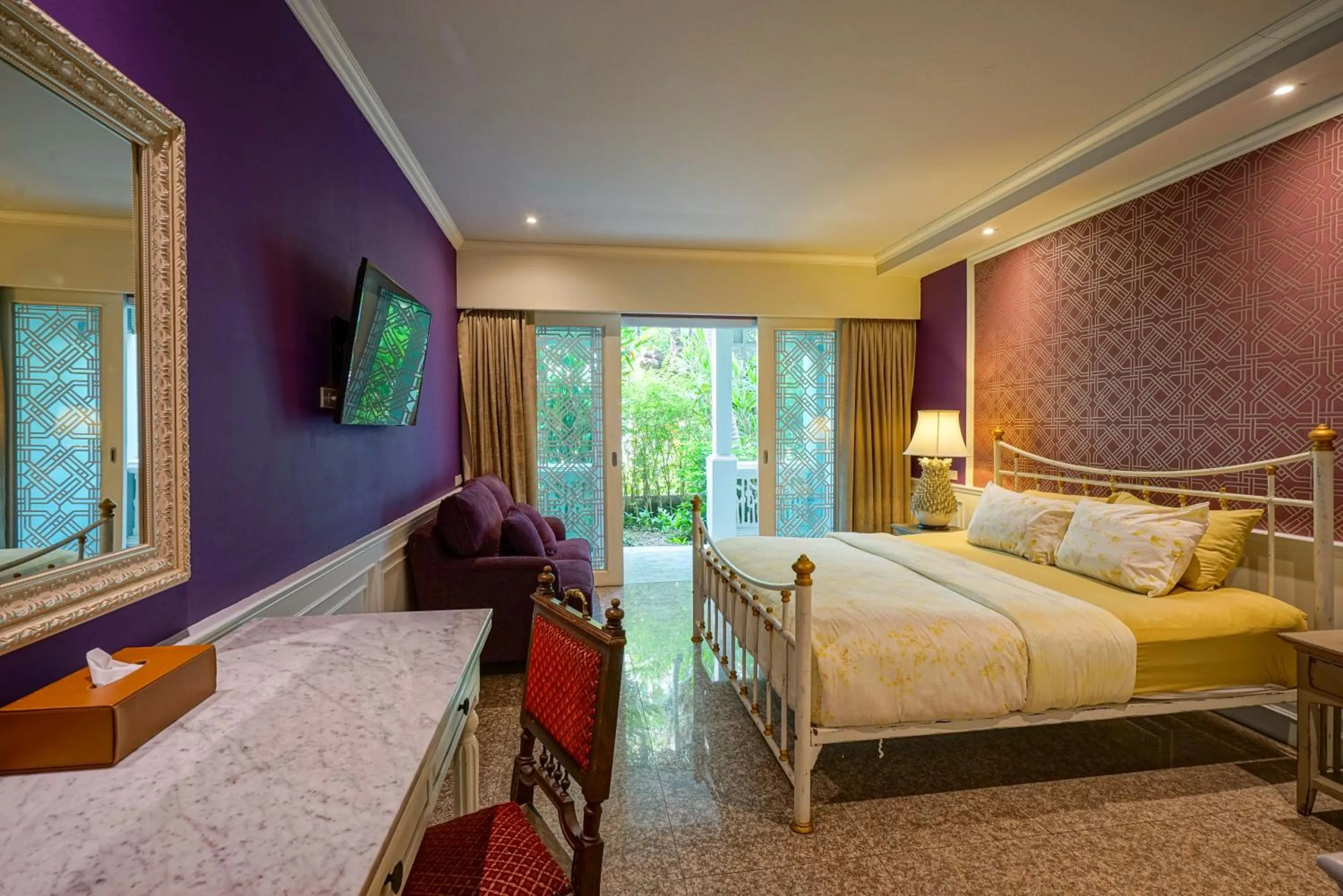 Bed in At Pingnakorn Riverside