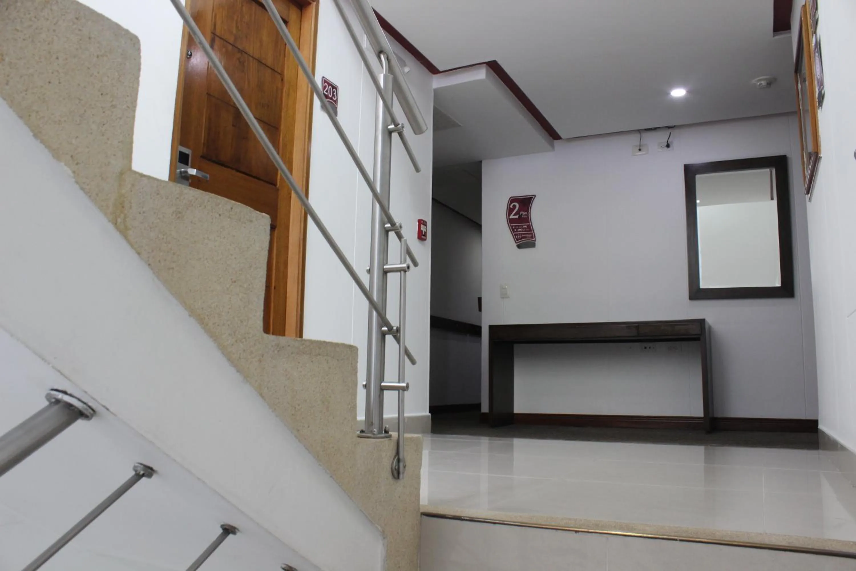 elevator in Hotel Florencia Plaza