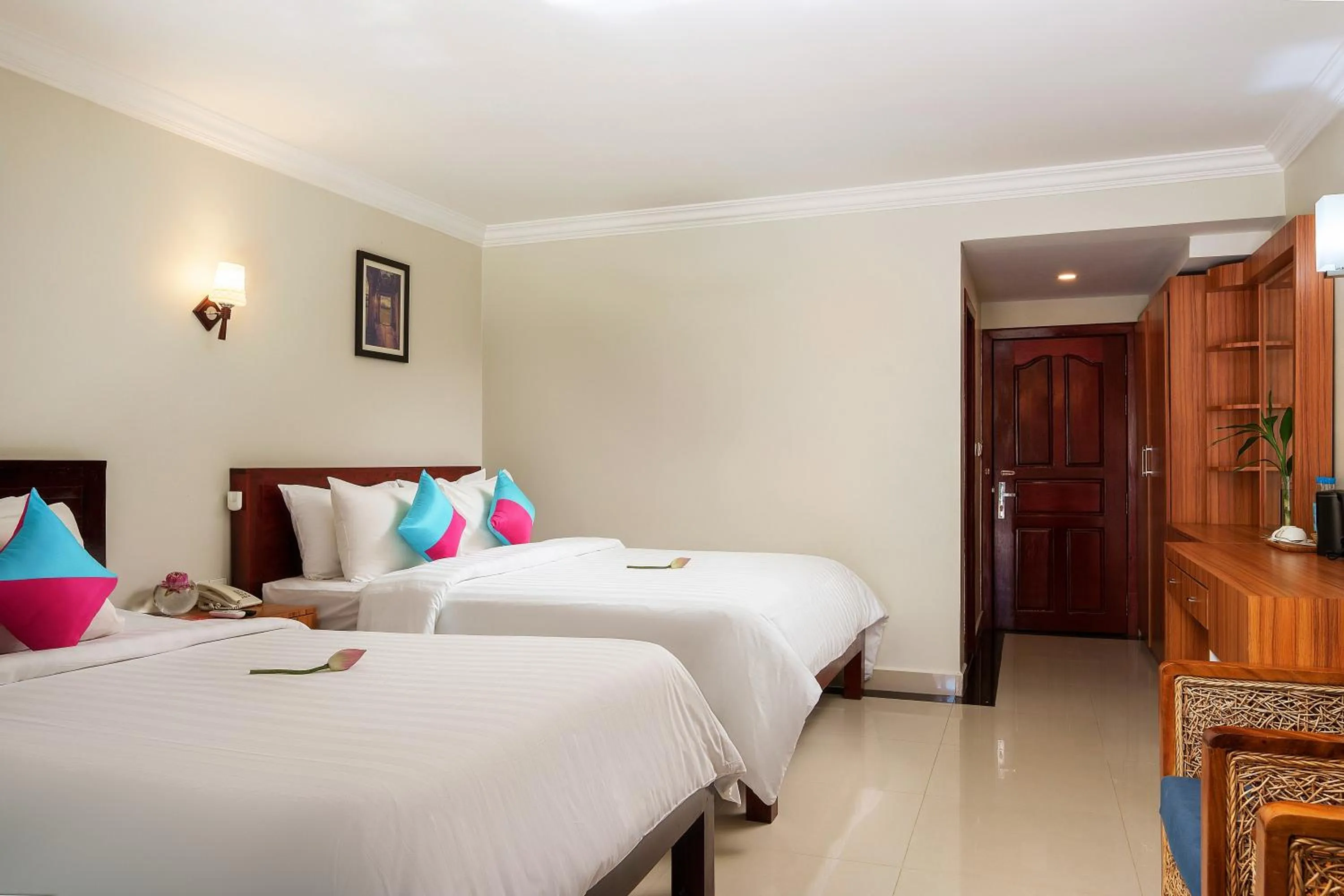 Bed in Ratana Angkor Hotel