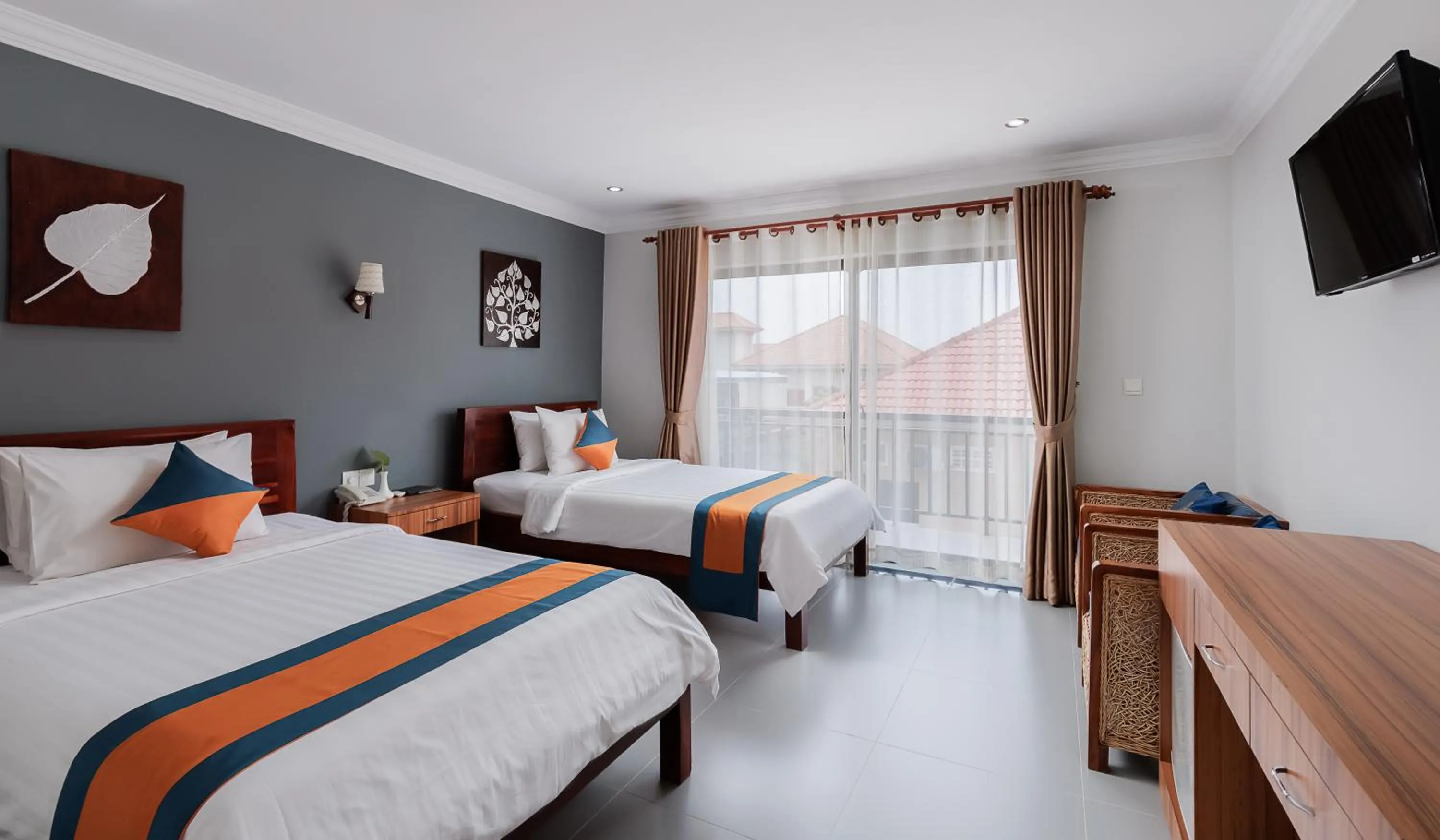 Bed in Ratana Angkor Hotel