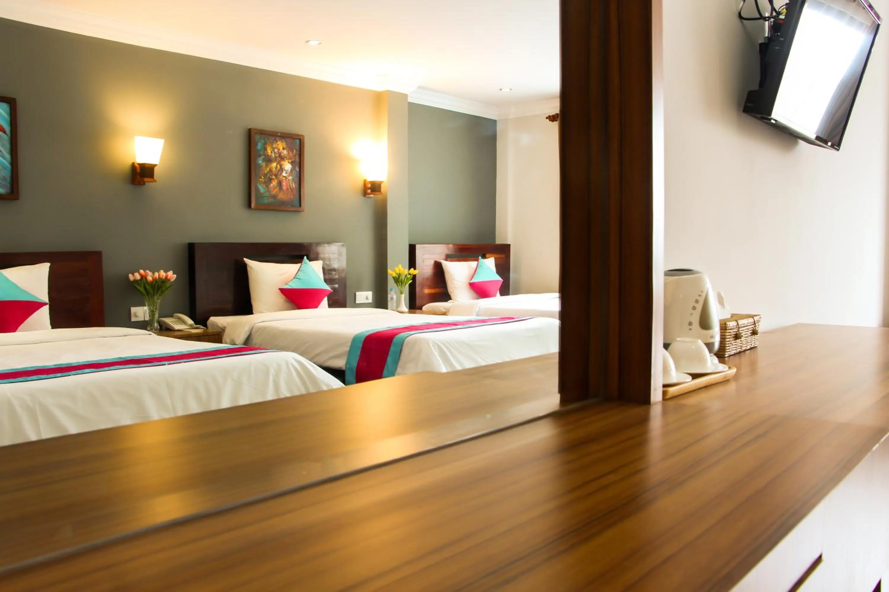 Bed in Ratana Angkor Hotel