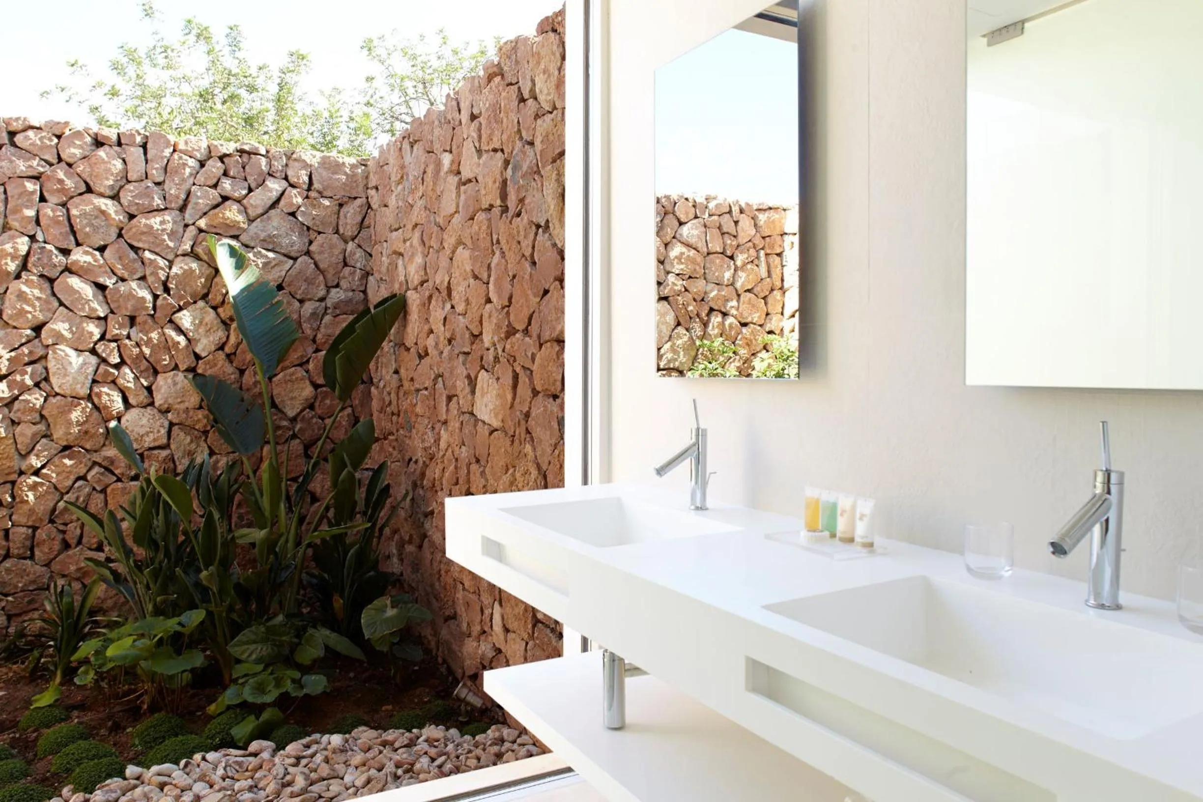 Bathroom in Ca Na Xica - Hotel & Spa