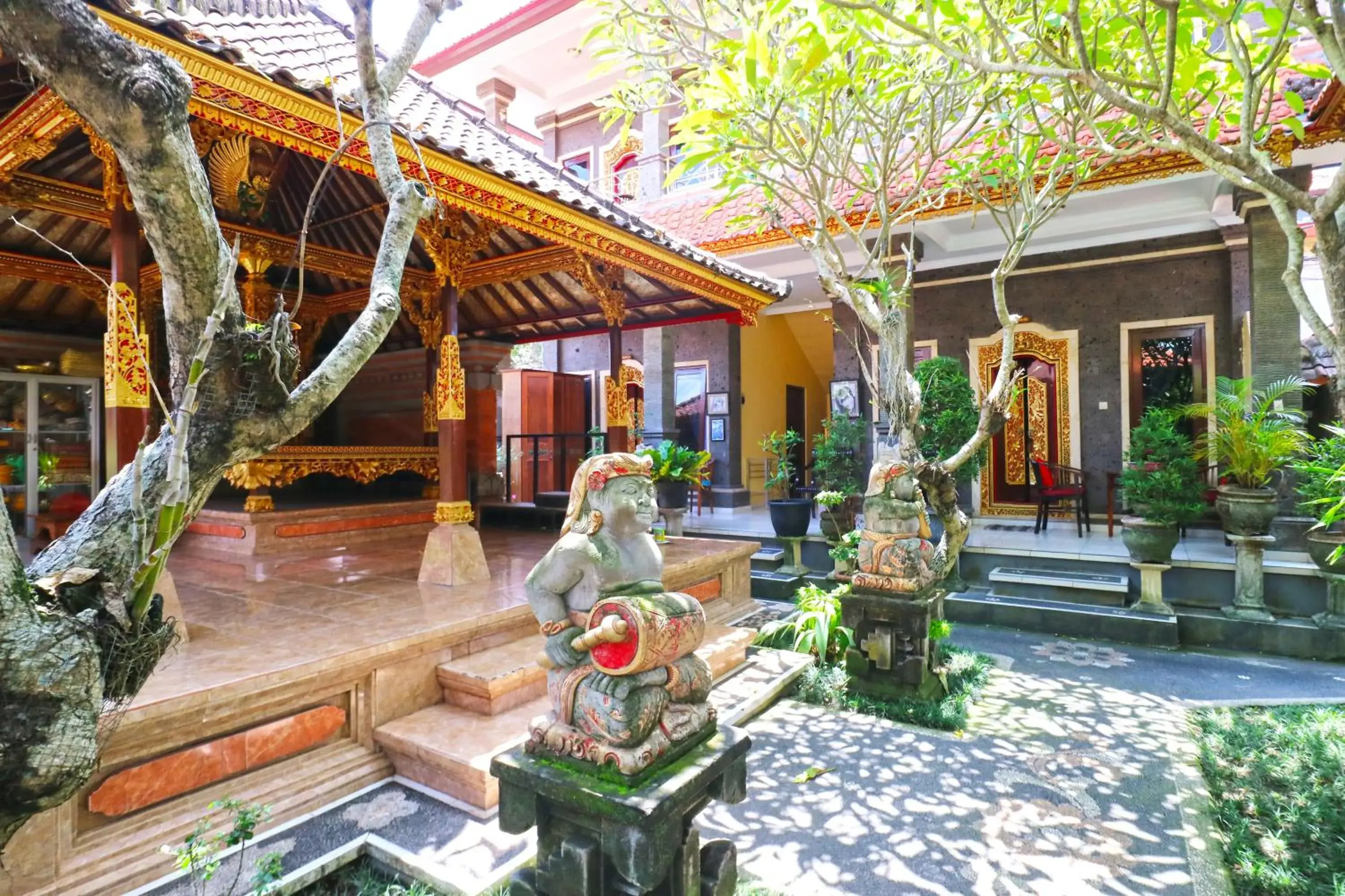 Garden view in Jungut Guest House Ubud Garden view in Jungut Guest House Ubud