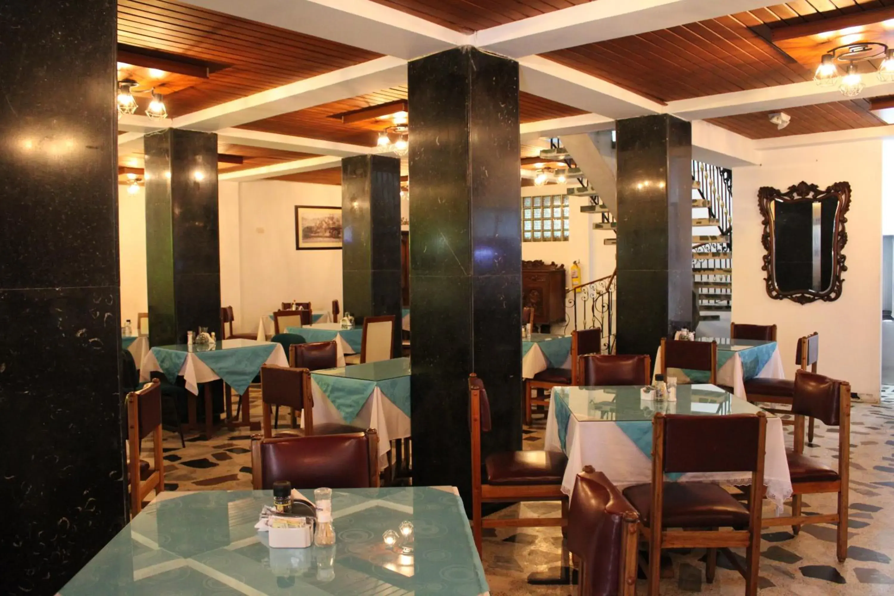 Breakfast in El Gran Hotel de Pereira Breakfast in El Gran Hotel de Pereira