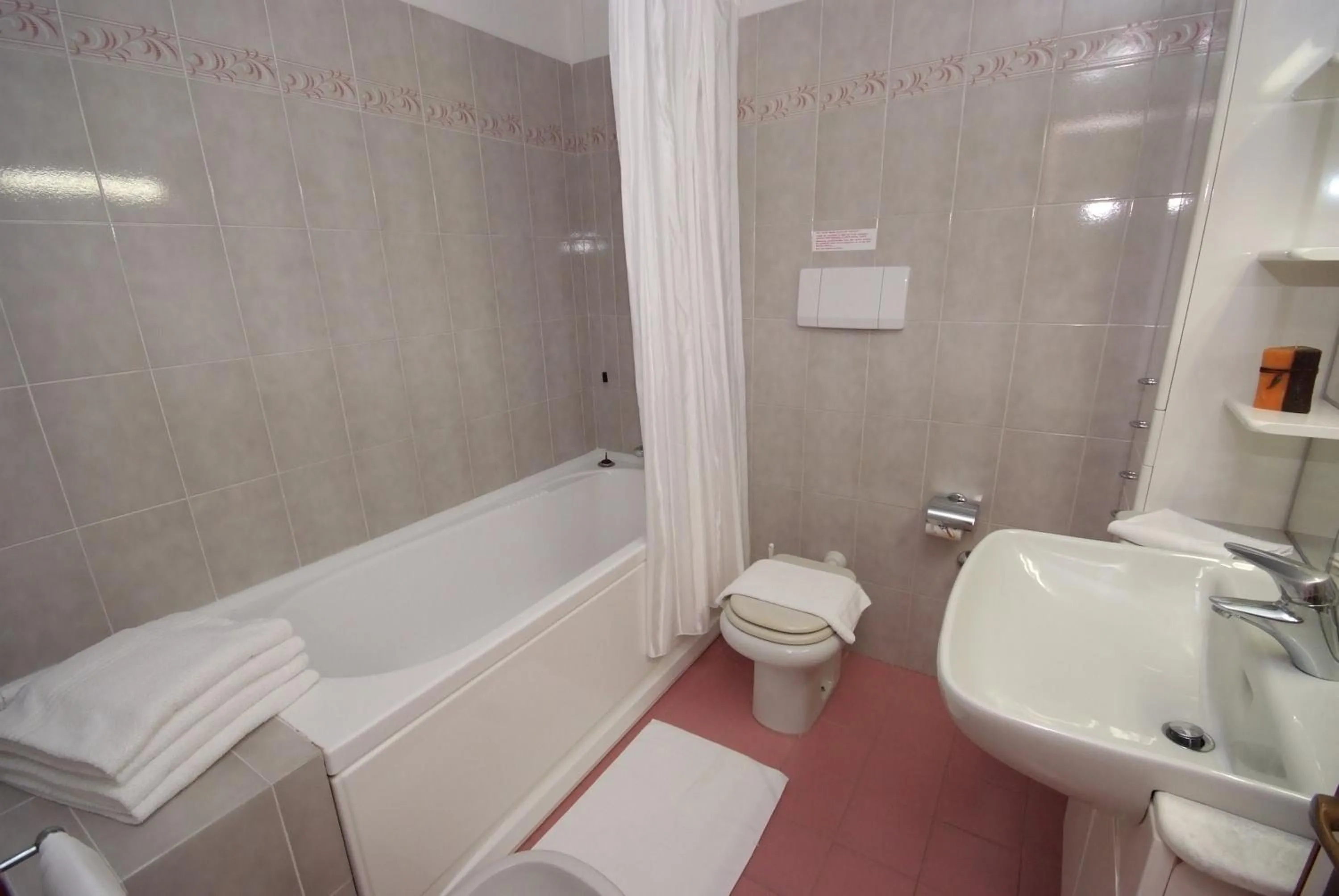 Bathroom in Residence Elite